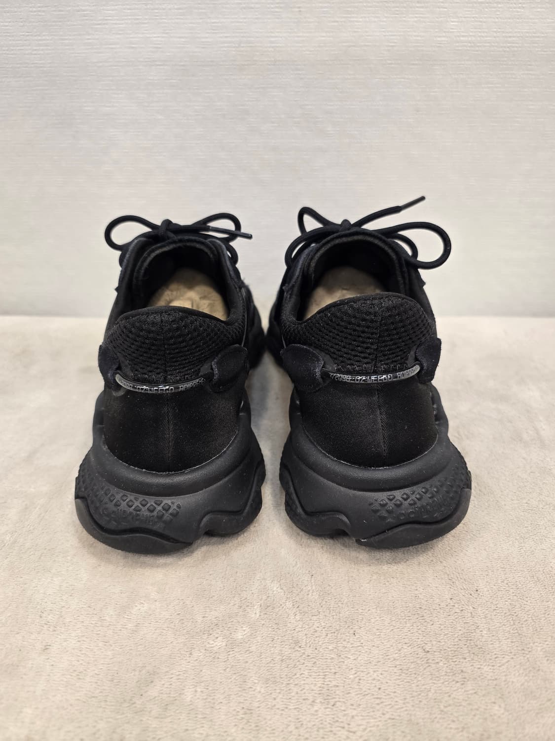 아디다스 오즈위고 런닝화 운동화 블랙 270 상품이미지4