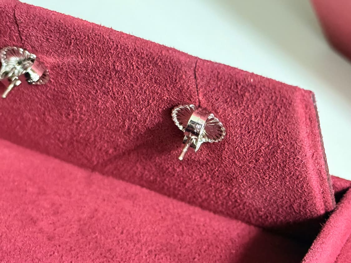 제이콥앤코 GD 데이지 이어링 귀걸이 새상품 판매합니다 상품이미지7