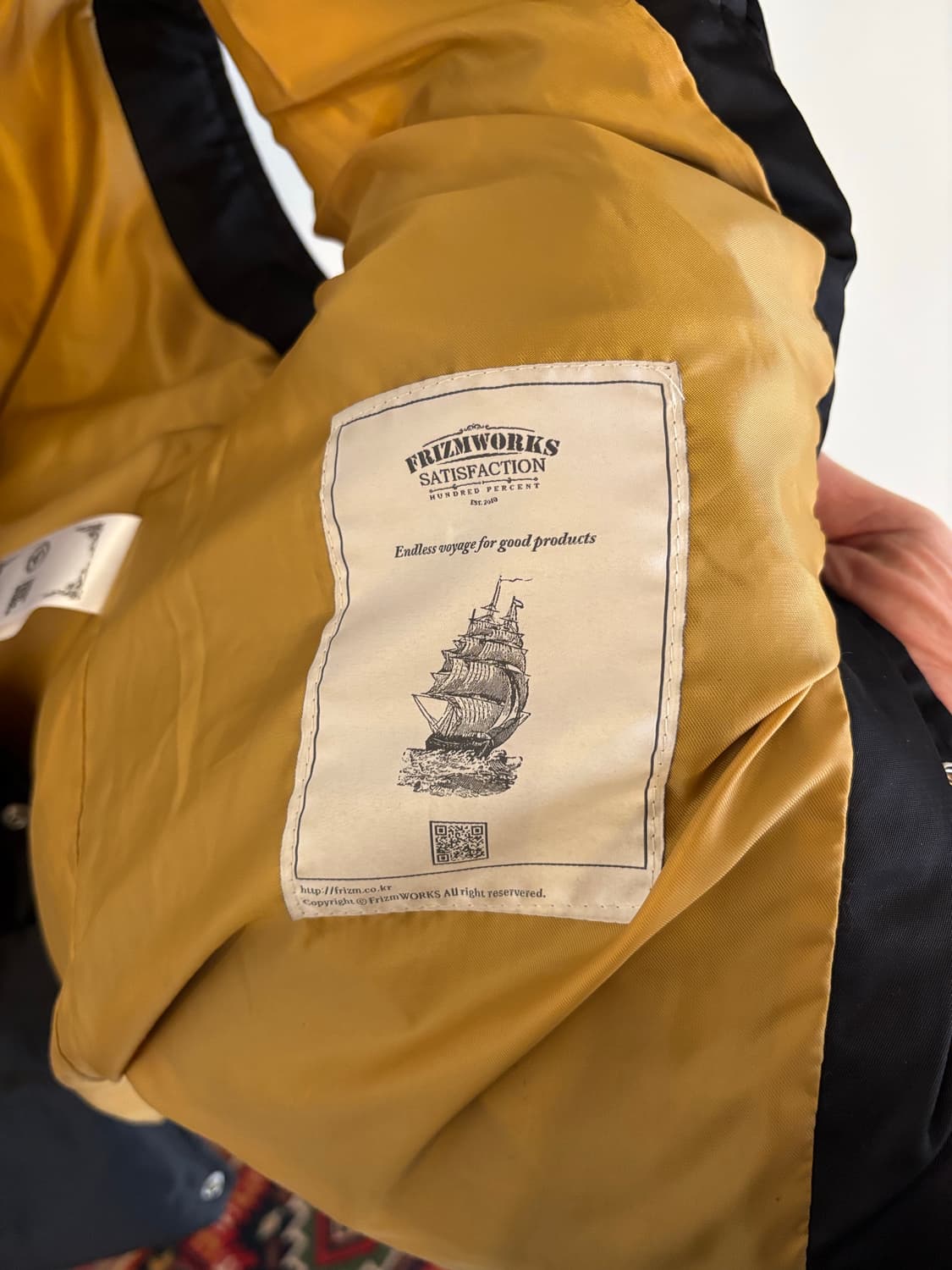 프리즘웍스 x uss2 콜라보 패딩조끼 상품이미지4