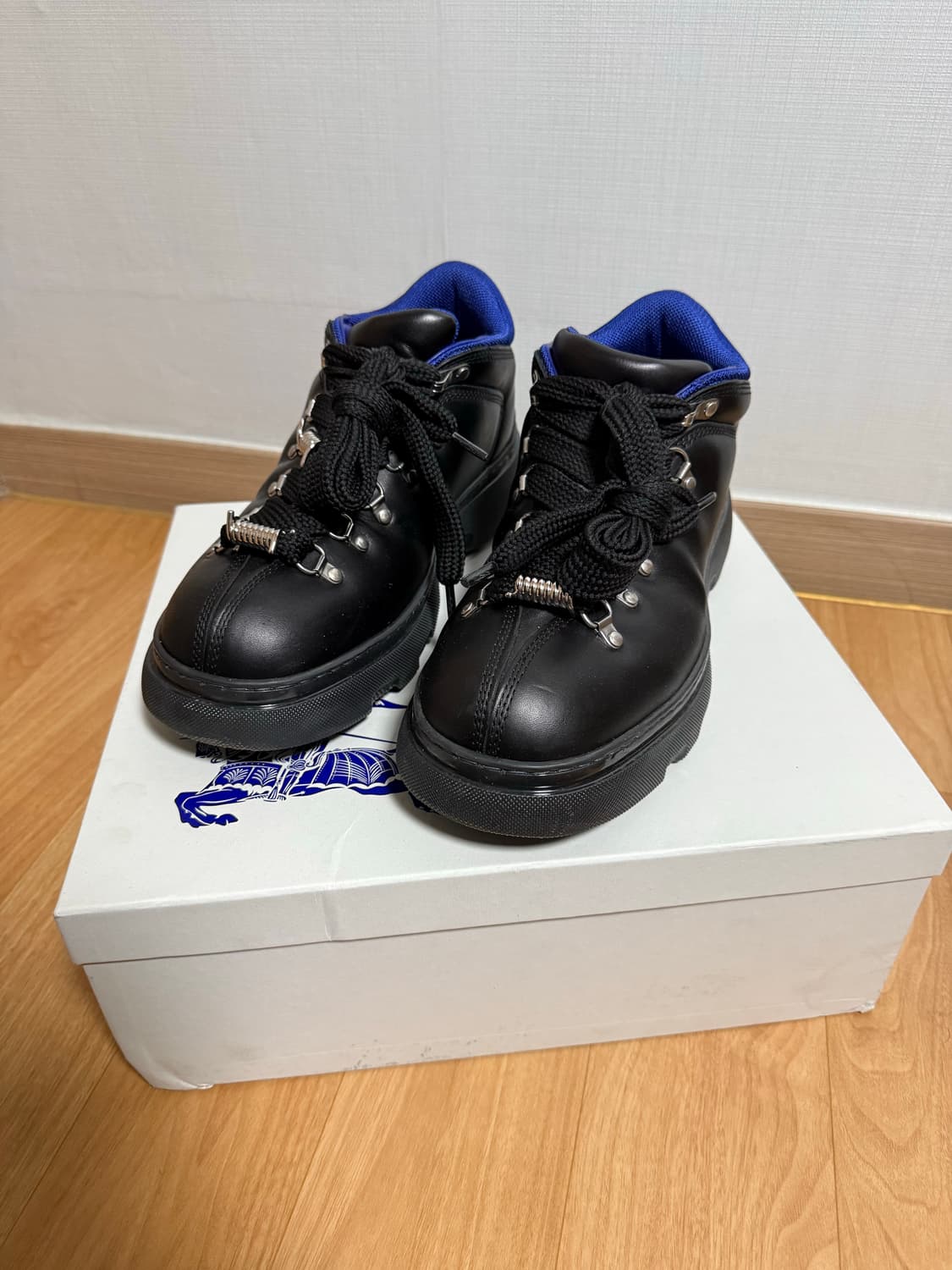 버버리 레더 트렉부츠 43 상품이미지2