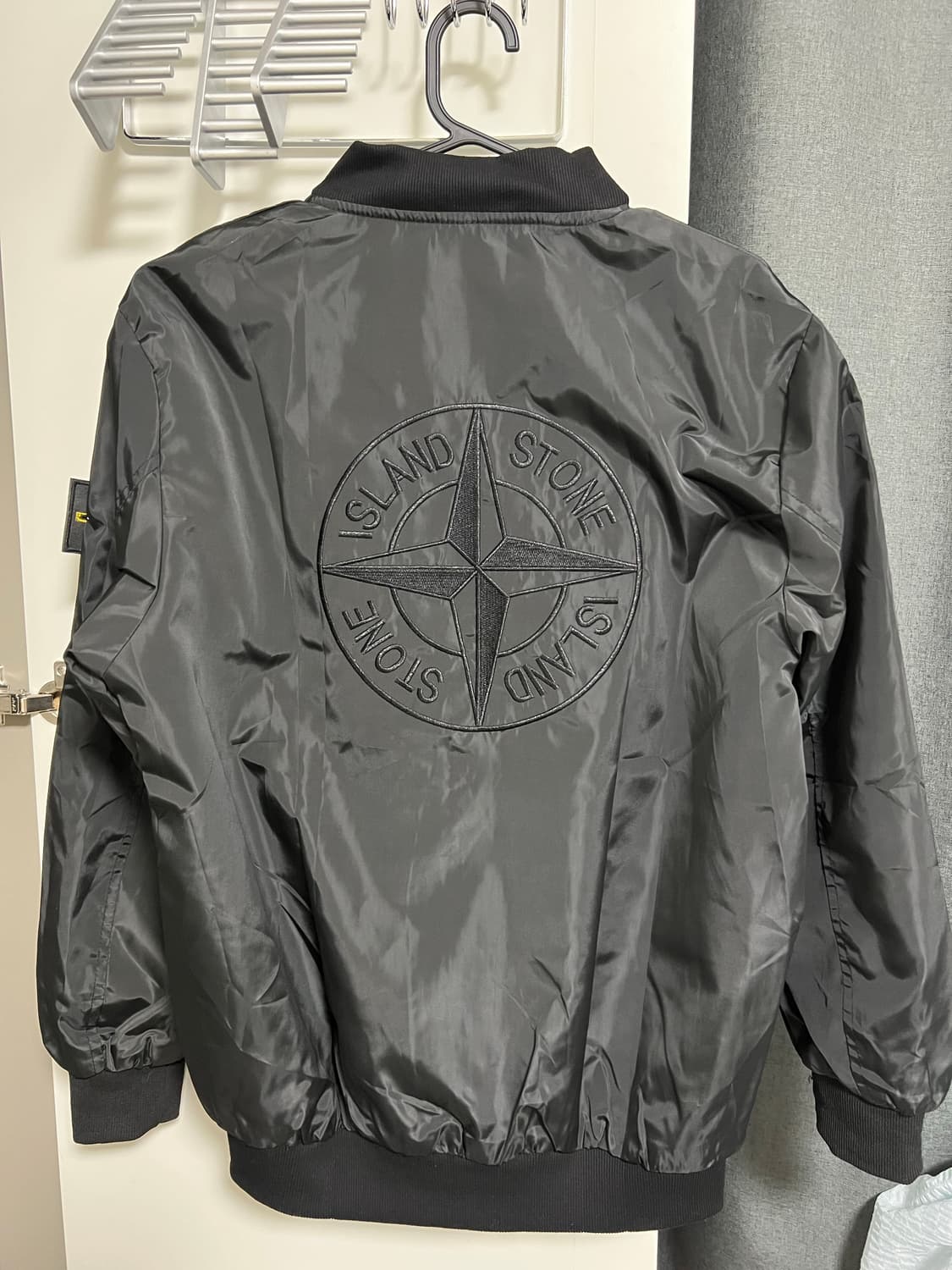 [할인] 스톤아일랜드 바람막이 블랙 상품이미지2
