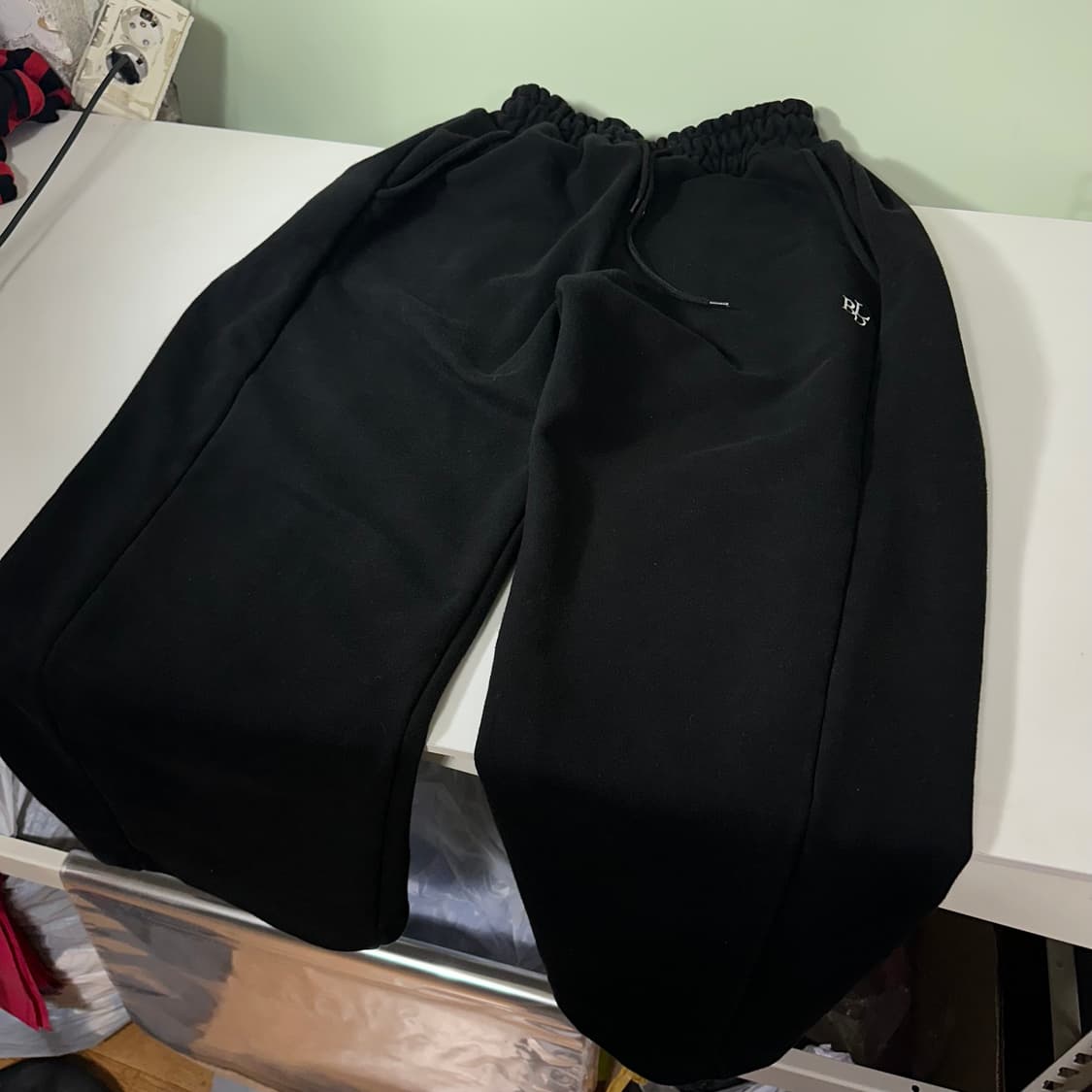 M 벨리드 BELLIDE 블랙 루즈와이드핏 밴딩 스웻팬츠 상품이미지4