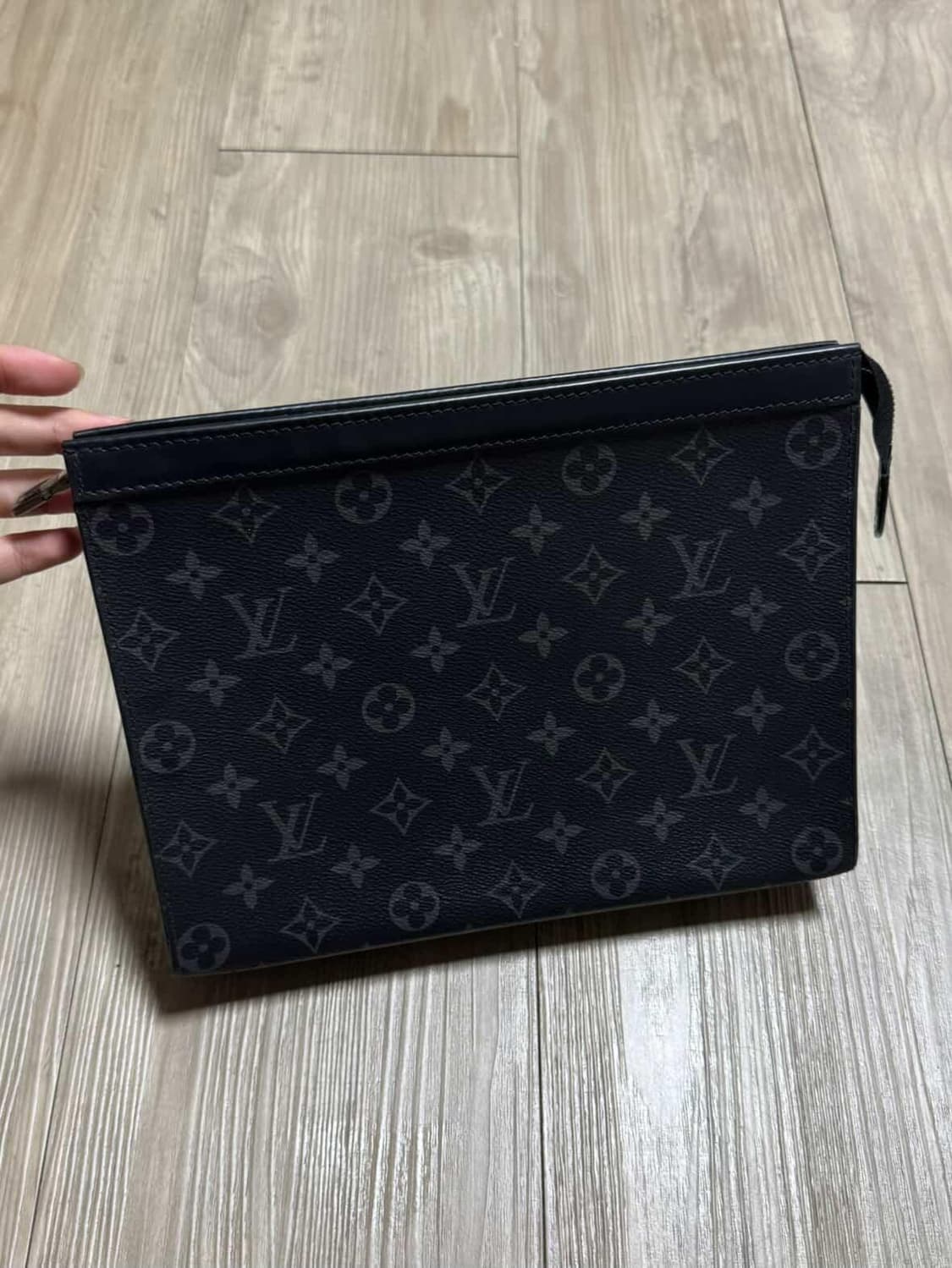 루이비통 포쉐트 보야주 클러치 mm 상품이미지1