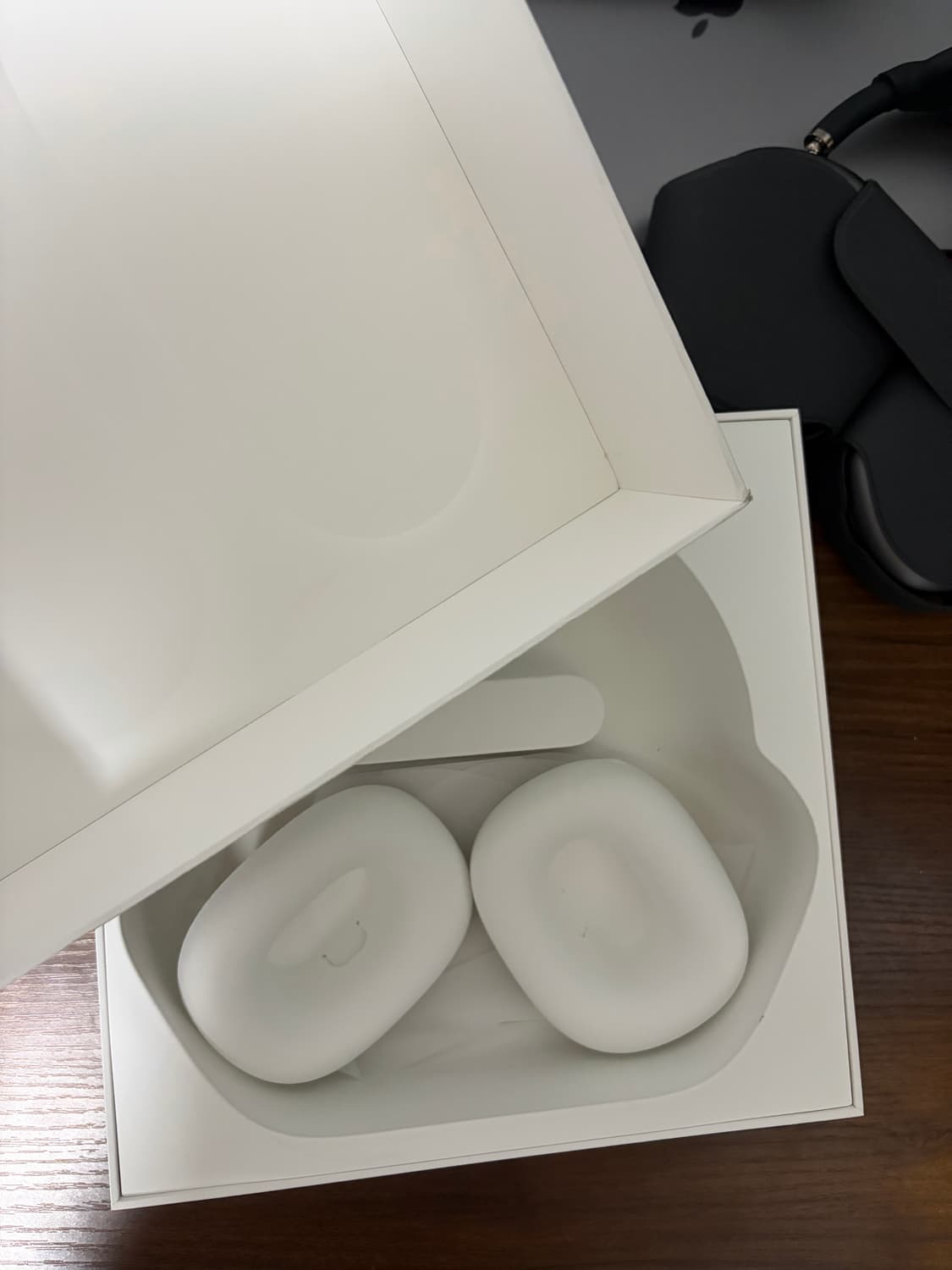 에어팟 맥스 8핀 상품이미지2