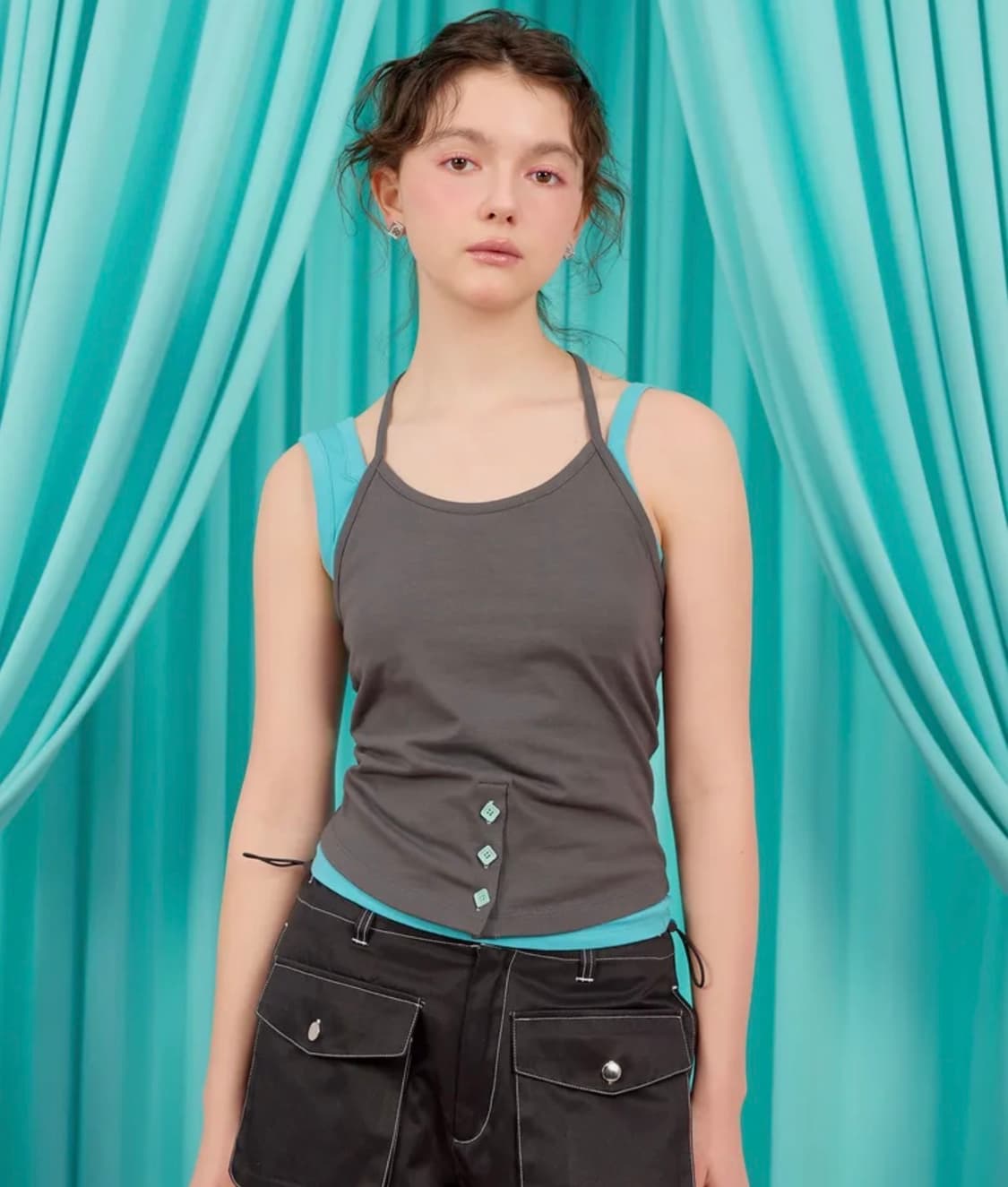 현재품절) 헤레틱 BUTTON STRAP HALTER TOP 상품이미지1