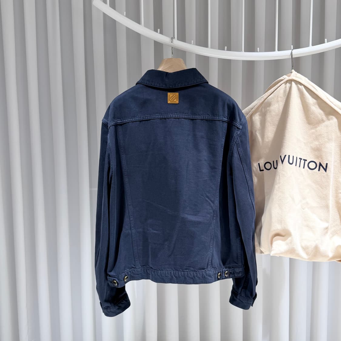 (A+/54) / 루이비통 퍼렐 가먼트다이드 데님 타입 트러커 봄버 자켓 상품이미지5