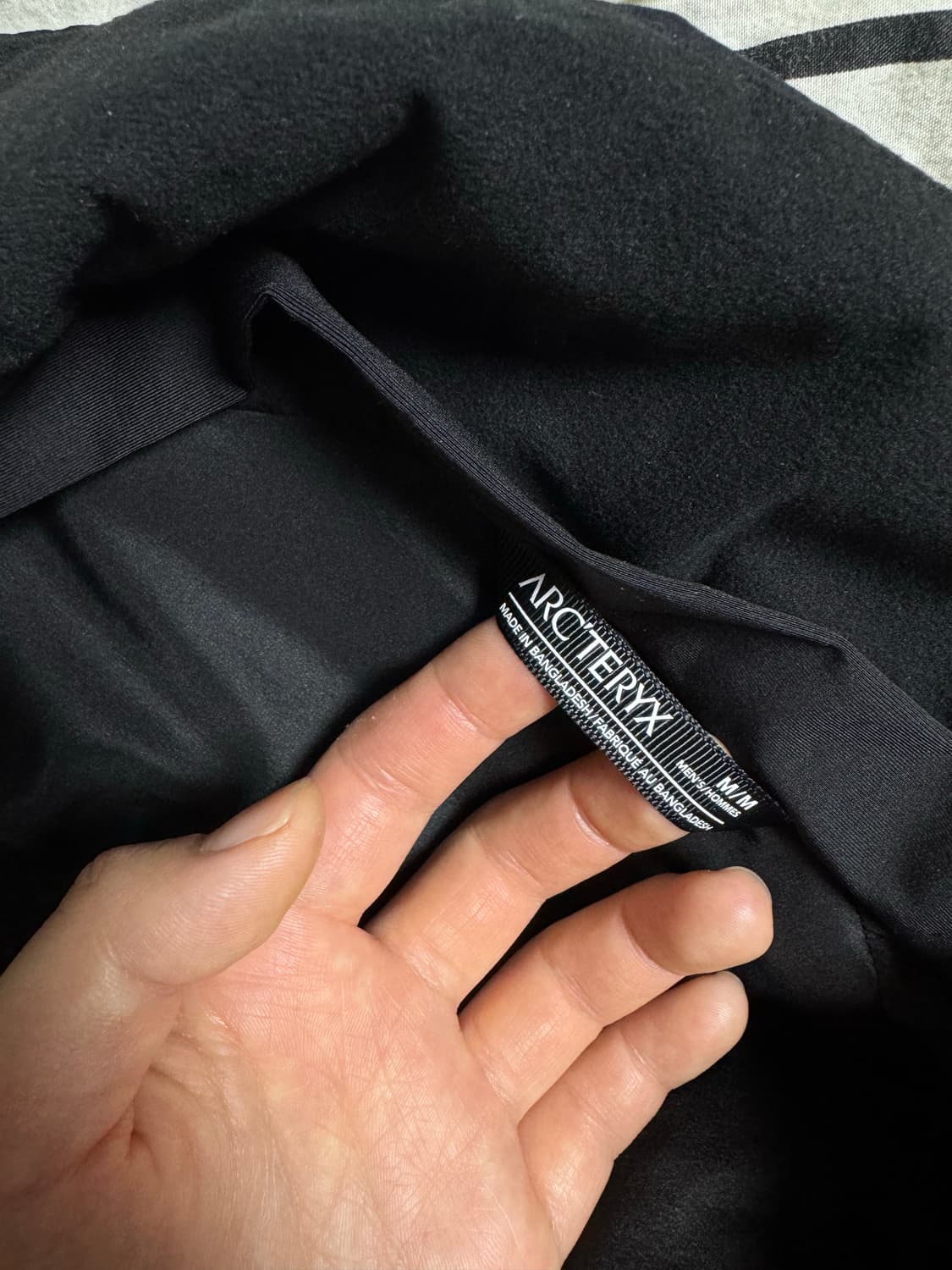 아크테릭스 아톰 AR 패딩 자켓 (블랙 Men’s M) -22시즌 구입 상품이미지8