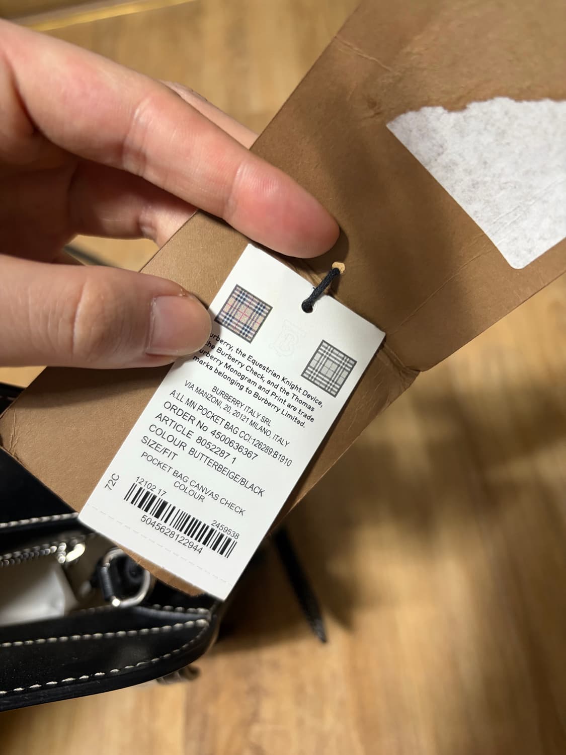 버버리 체크 캔바스 포켓 백 미니 상품이미지8