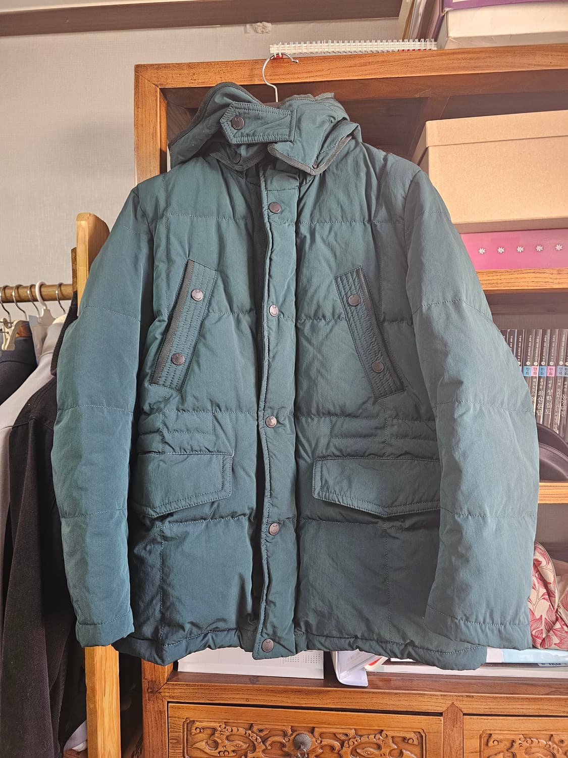 씨피 CP컴퍼니 다운 파카 패딩 팔아요 정품 상품이미지2