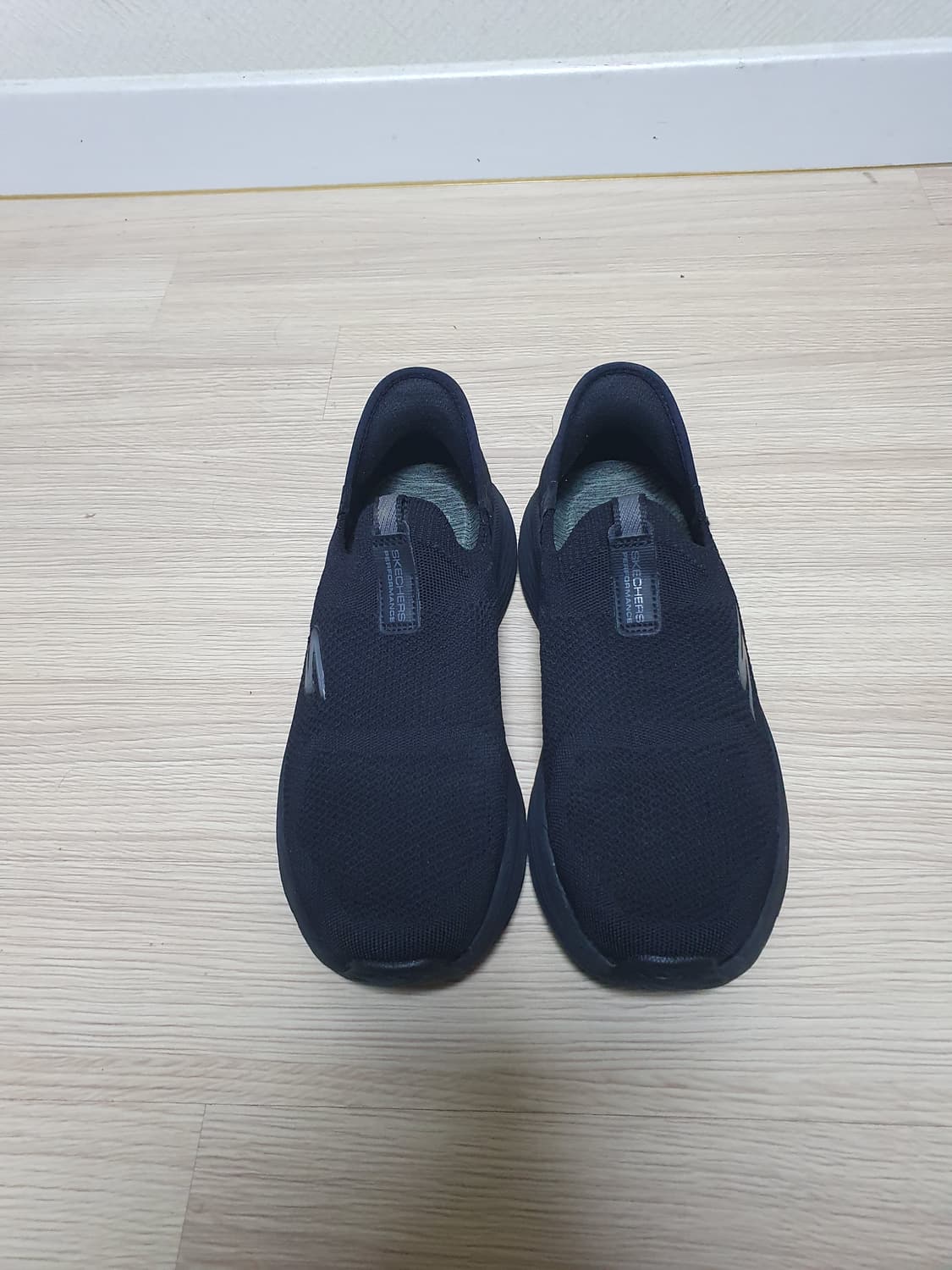 스케쳐스 맥스쿠셔닝 슬립온 245 상품이미지3