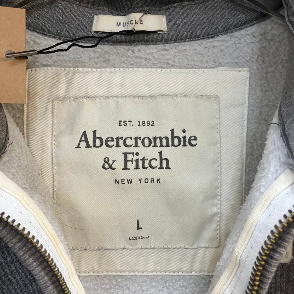 아베크롬비 데미지 디테일 그레이 후드집업 L 상품이미지2