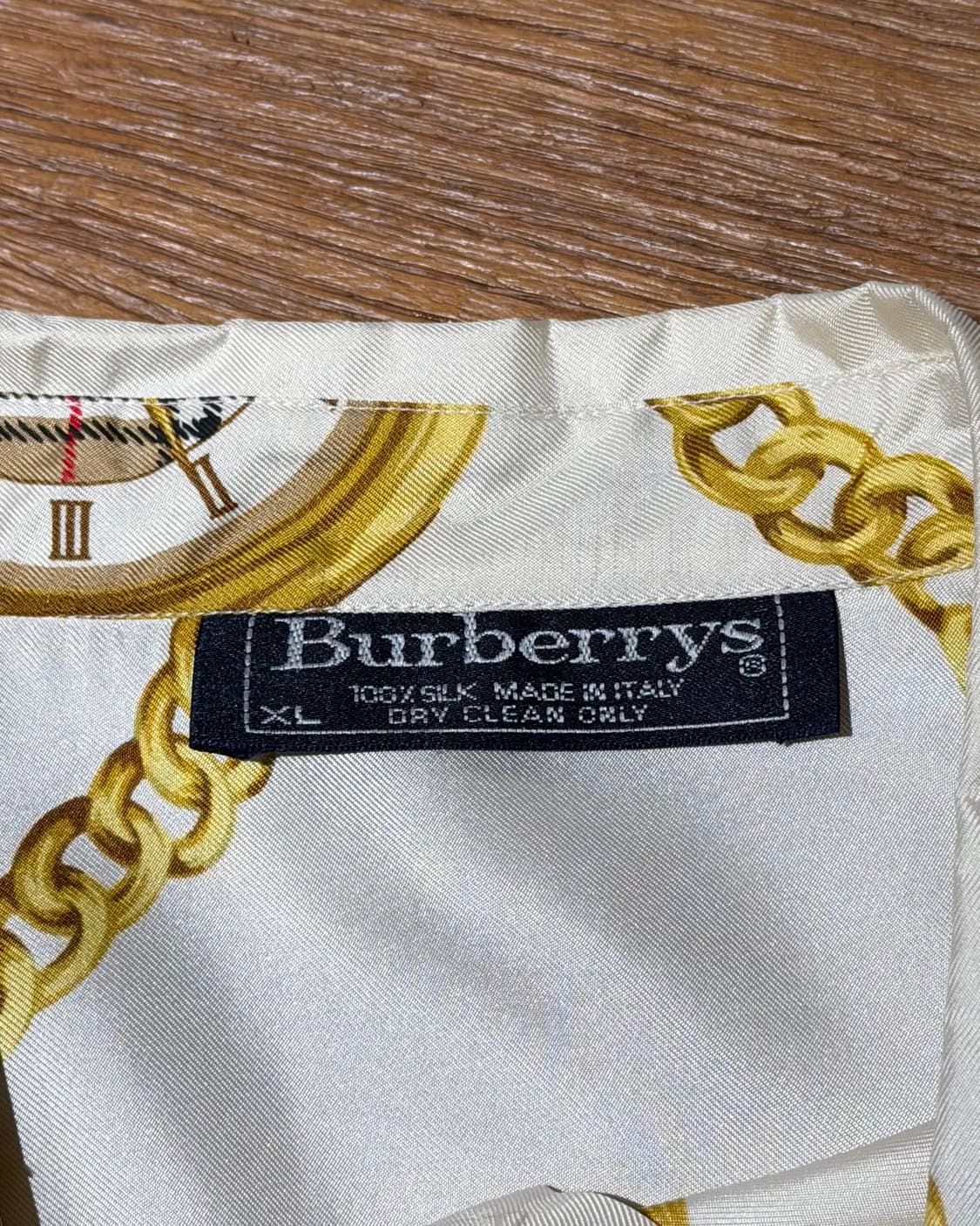 버버리 아이보리 시계 패턴 실크 셔츠 상품이미지7