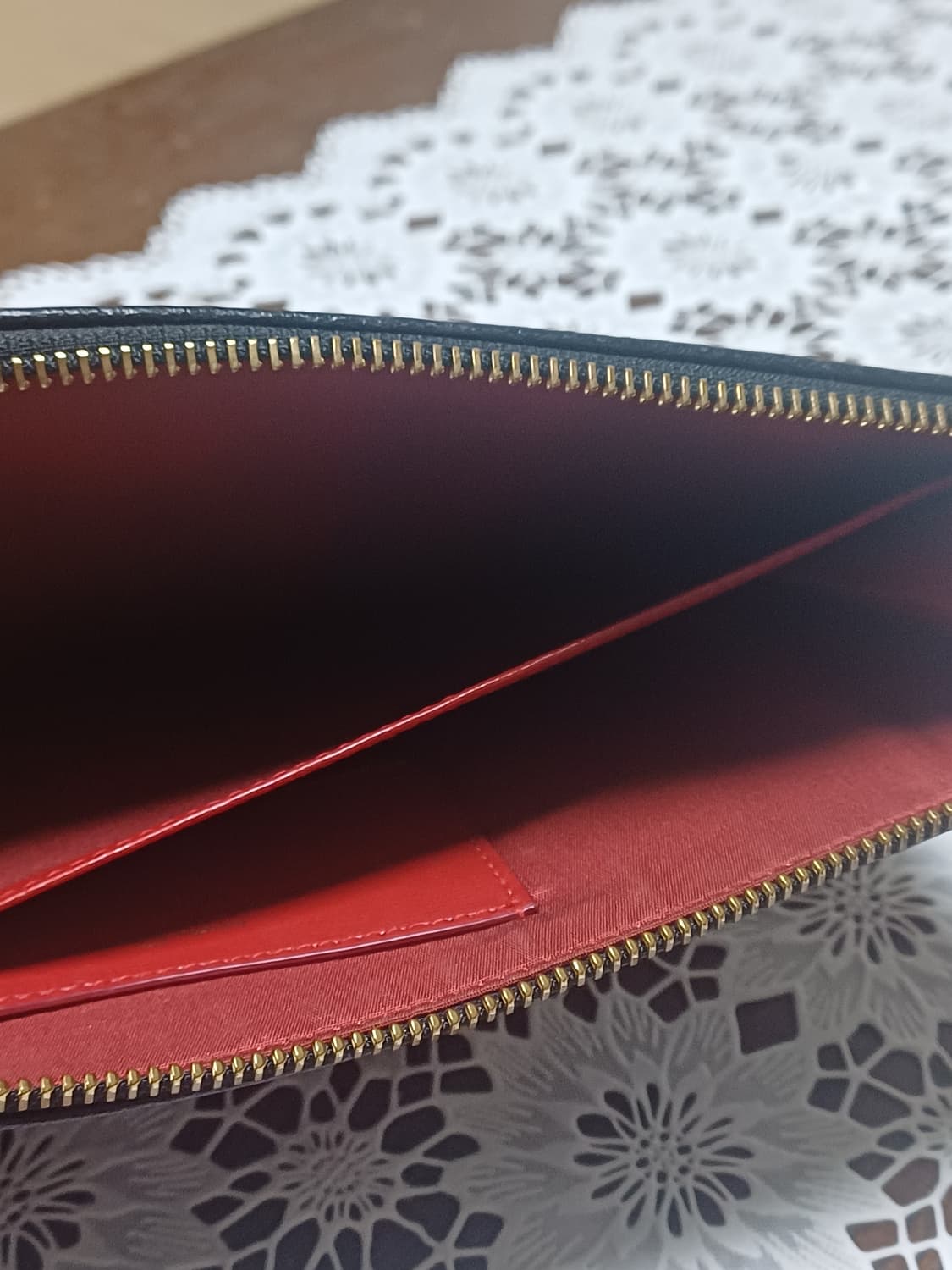 페라가모 간치니 레더 클러치백 상품이미지5