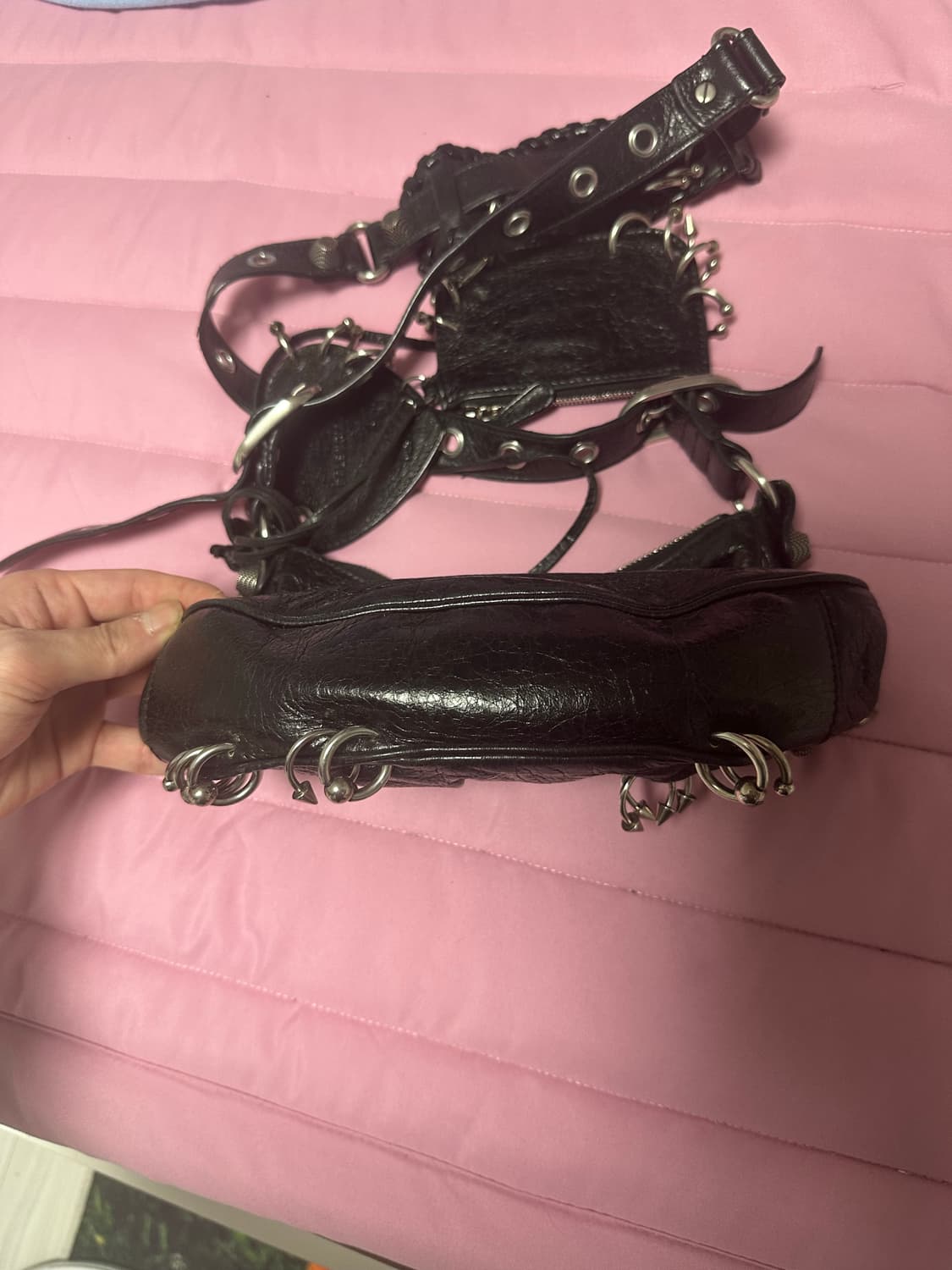 발렌시아가 르카골 피어싱 xs 상품이미지7