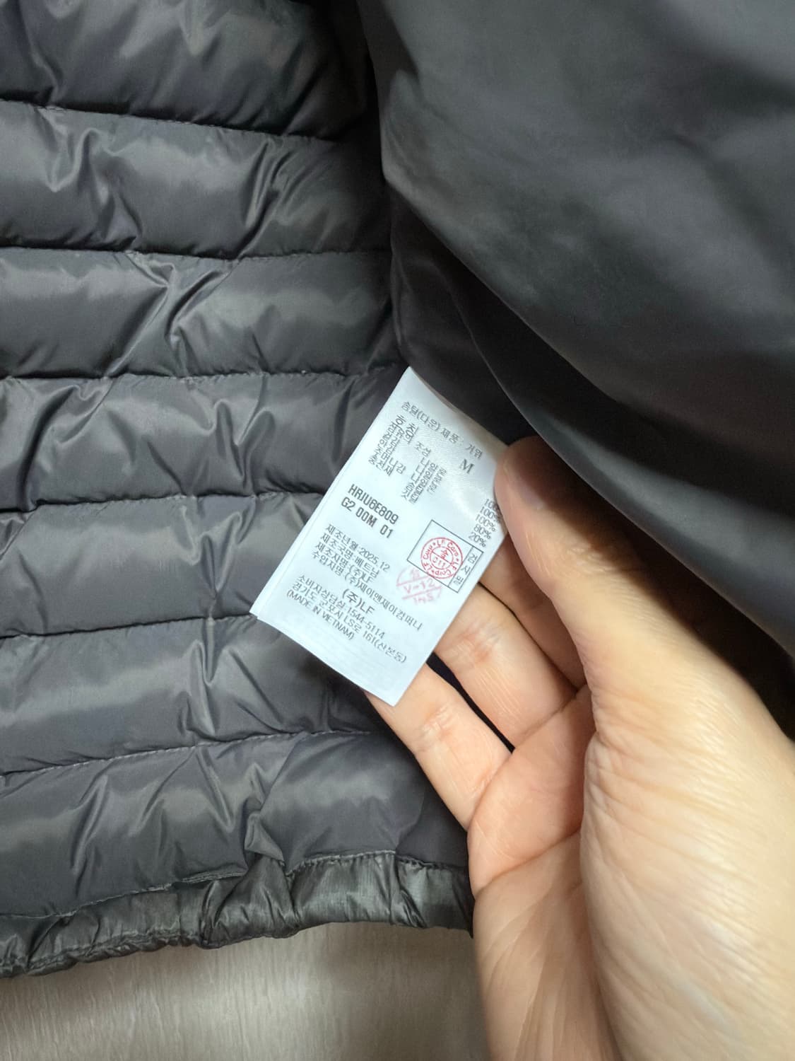 헤지스 구스다운 경량 패딩 M 상품이미지3