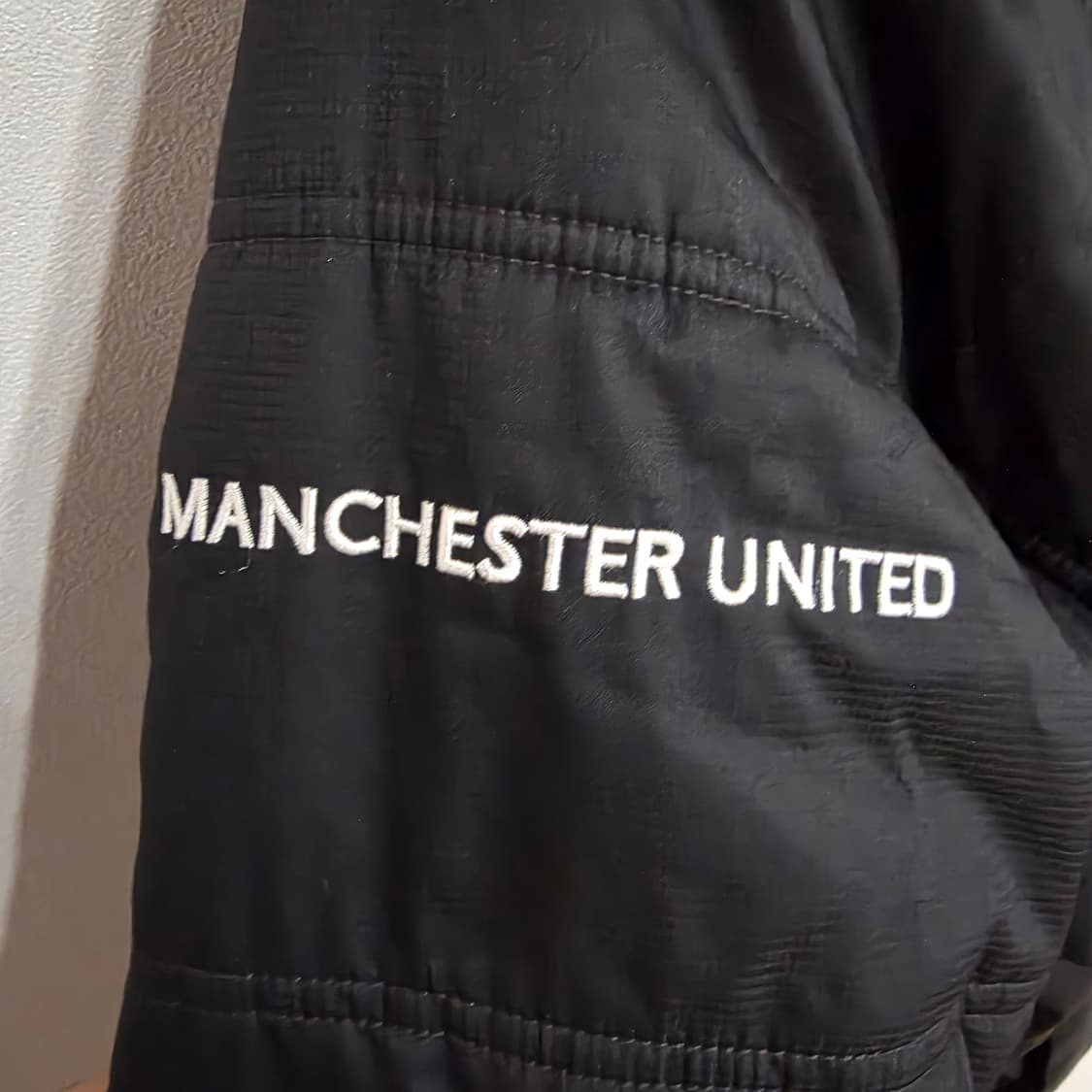 나이키 맨유 블랙 패딩 점퍼 AIG 100 상품이미지4