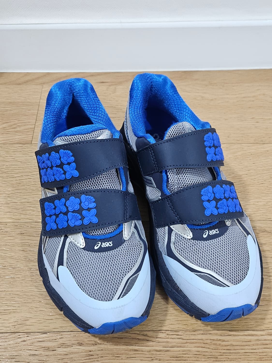 아식스 x 세실리에 반센 퓨어 실버 미드나잇 상품이미지2