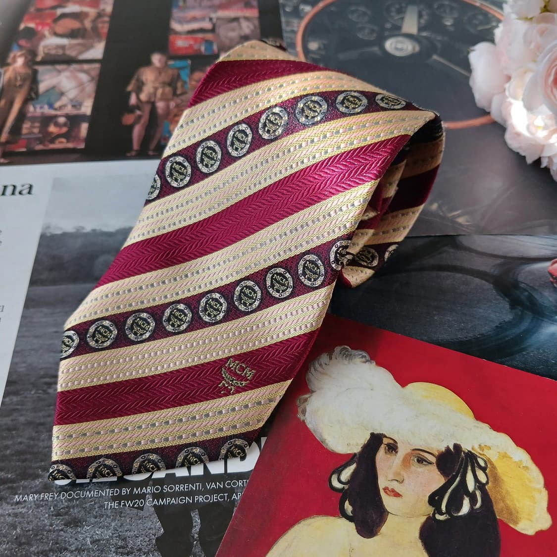 MCM 실크 베이지 스트라이프 메달리온 넥타이 9cm A등급 A19246 상품이미지2