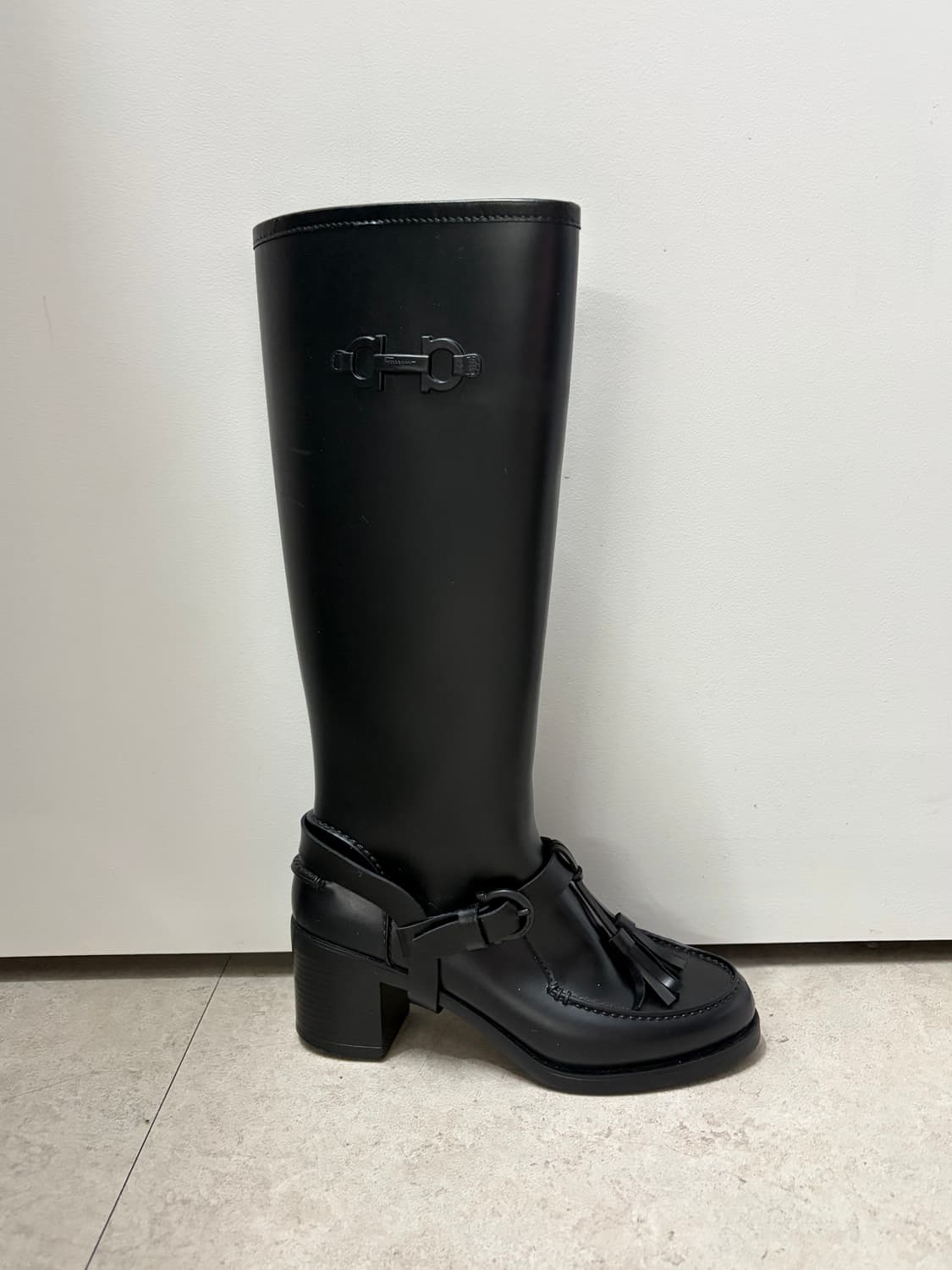 페라가모 러버 부츠 36 상품이미지1