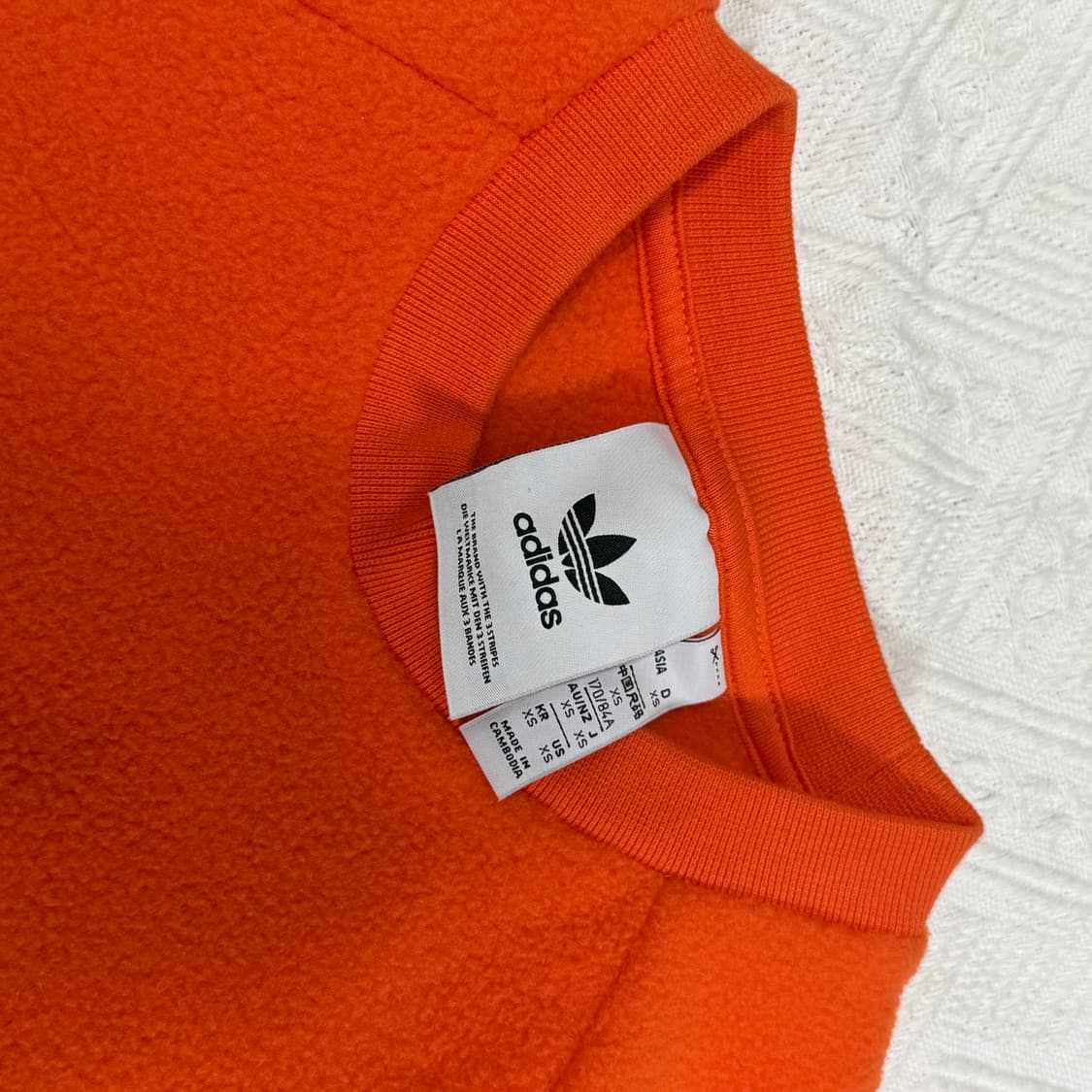 아디다스 오렌지 플리스 맨투맨 상품이미지4