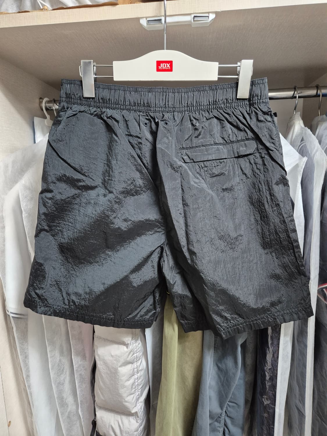 미시착 새상품 S-28,30 스톤아일랜드 메탈나일론 반바지 블랙 상품이미지2