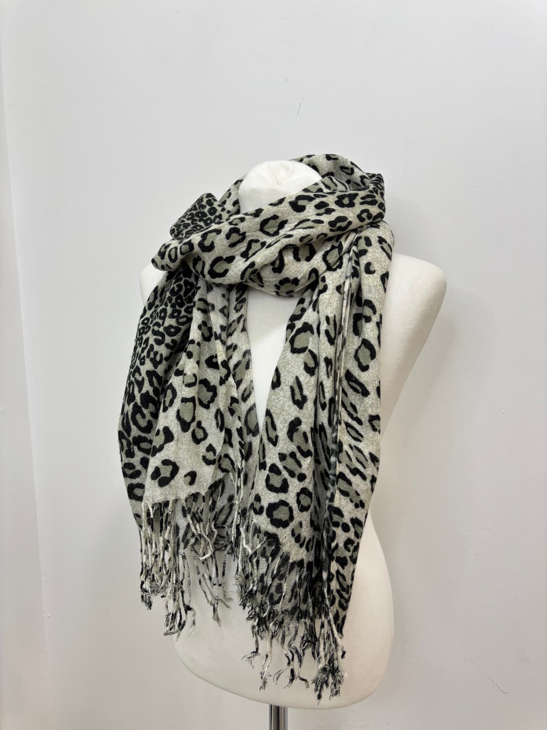그레이 호피 레오파드 머플러 목도리 상품이미지1