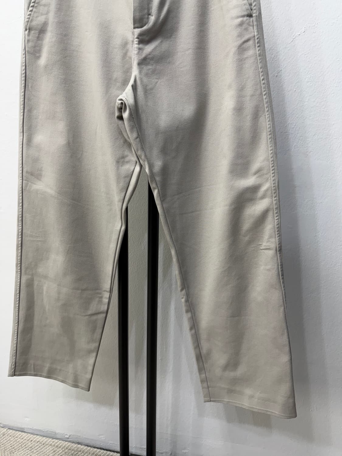 정품) COS 코스 신형 베이지색 와이드 면바지 44 상품이미지3