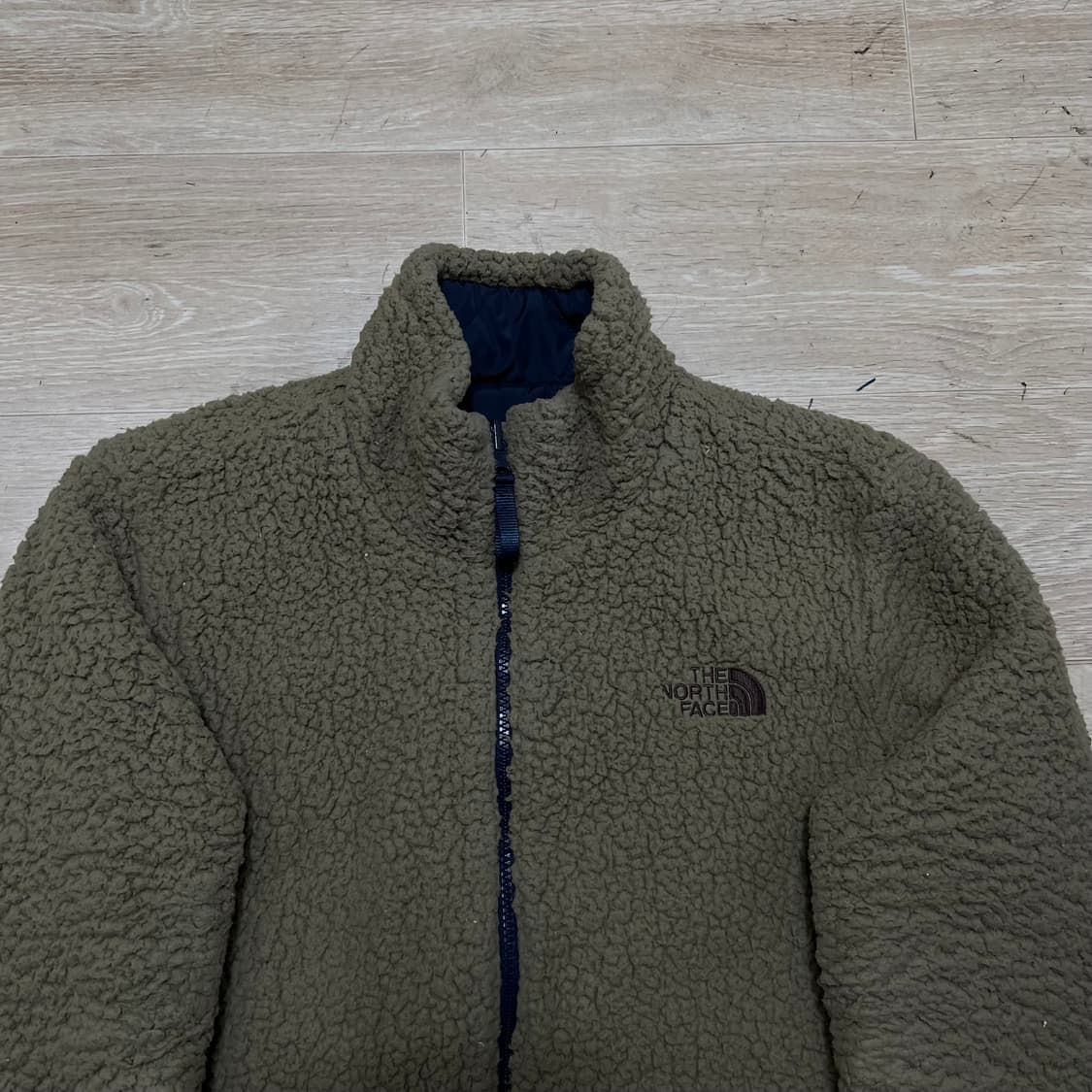 노스페이스 여성 리버시블 뽀글이 후리스 퀼팅점퍼 [네이비] S/90 상품이미지6