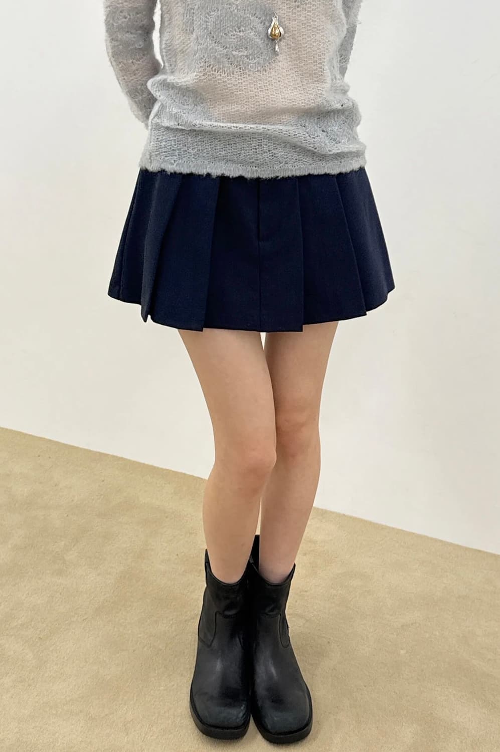 시눈 Low-Waist Pleated Mini Skirt 상품이미지2