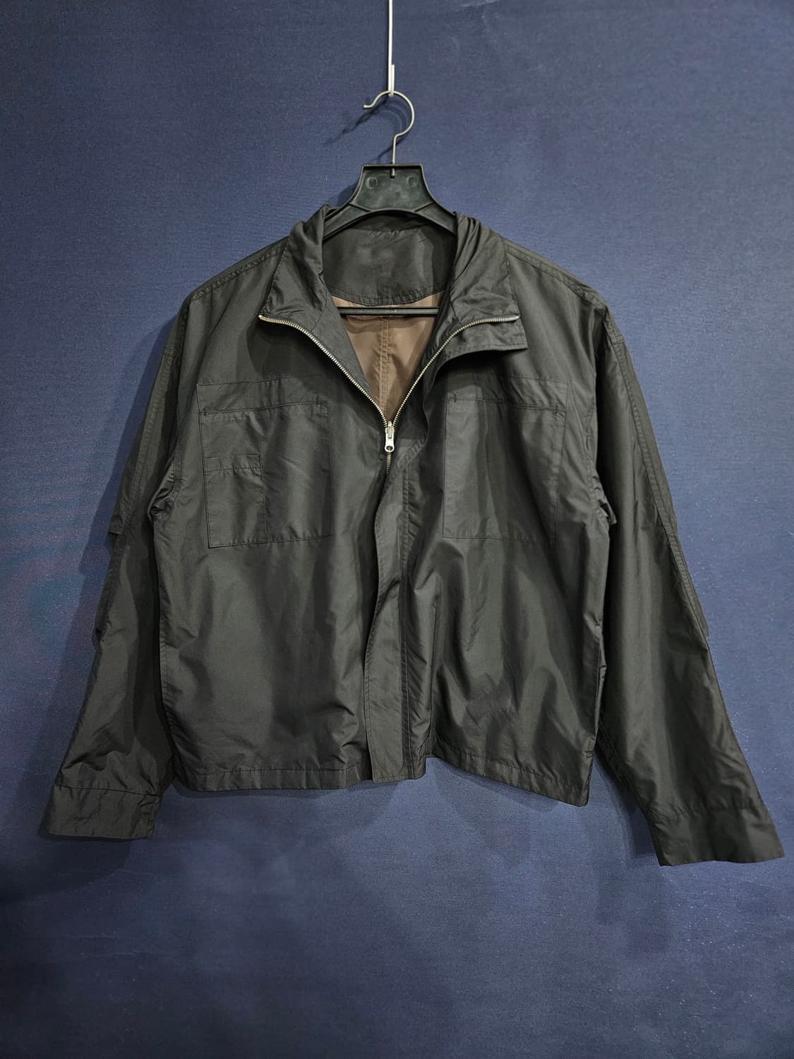 플라스틱 프로덕트 브라운&블랙 남성 세미오버핏 100 방풍 리버시블 자켓 상품이미지3