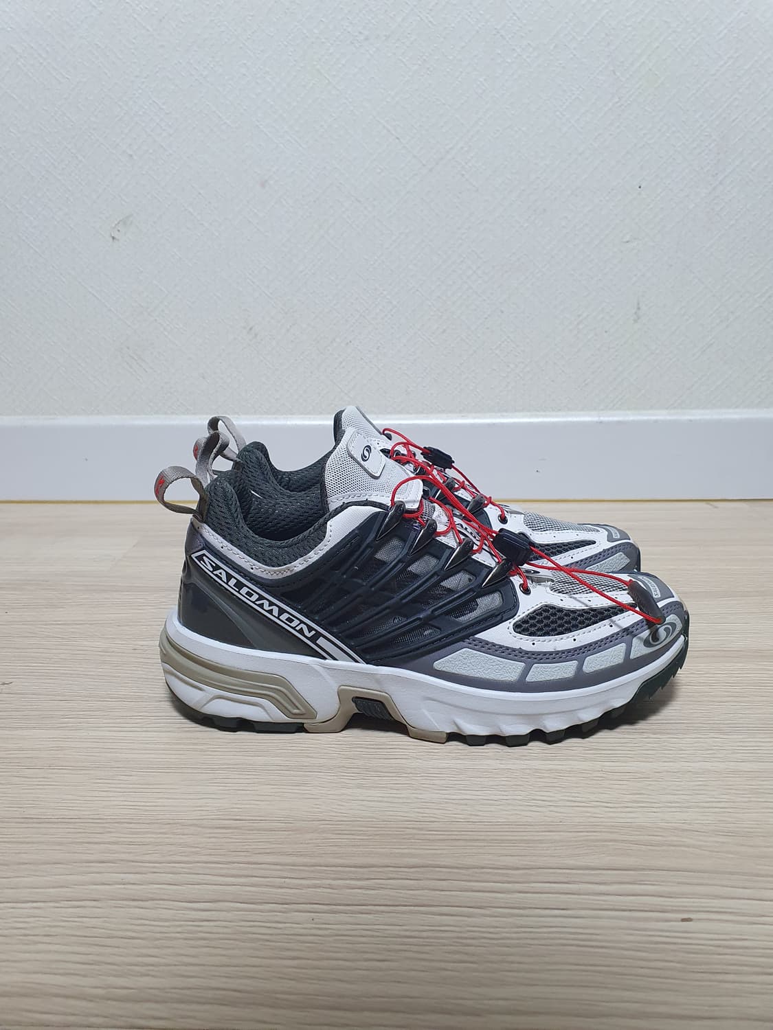 살로몬 ACS 프로 벨루가 트레킹화 240 상품이미지1