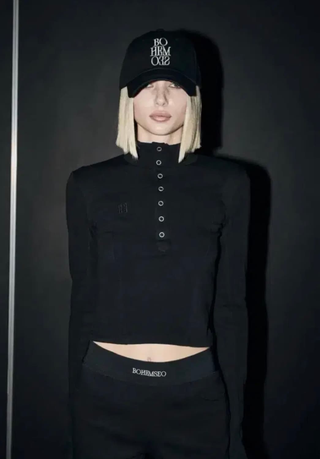 보헤미안서울 하프넥 바이커 티셔츠 상품이미지1