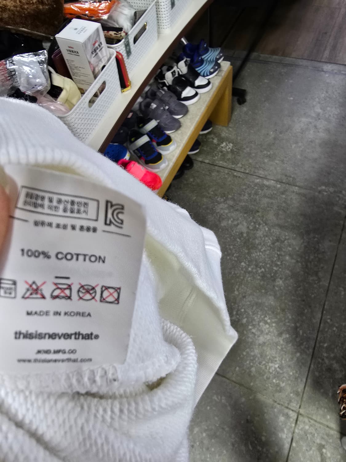 디네뎃 흰색 프린팅 맨투맨 (1431) 상품이미지4