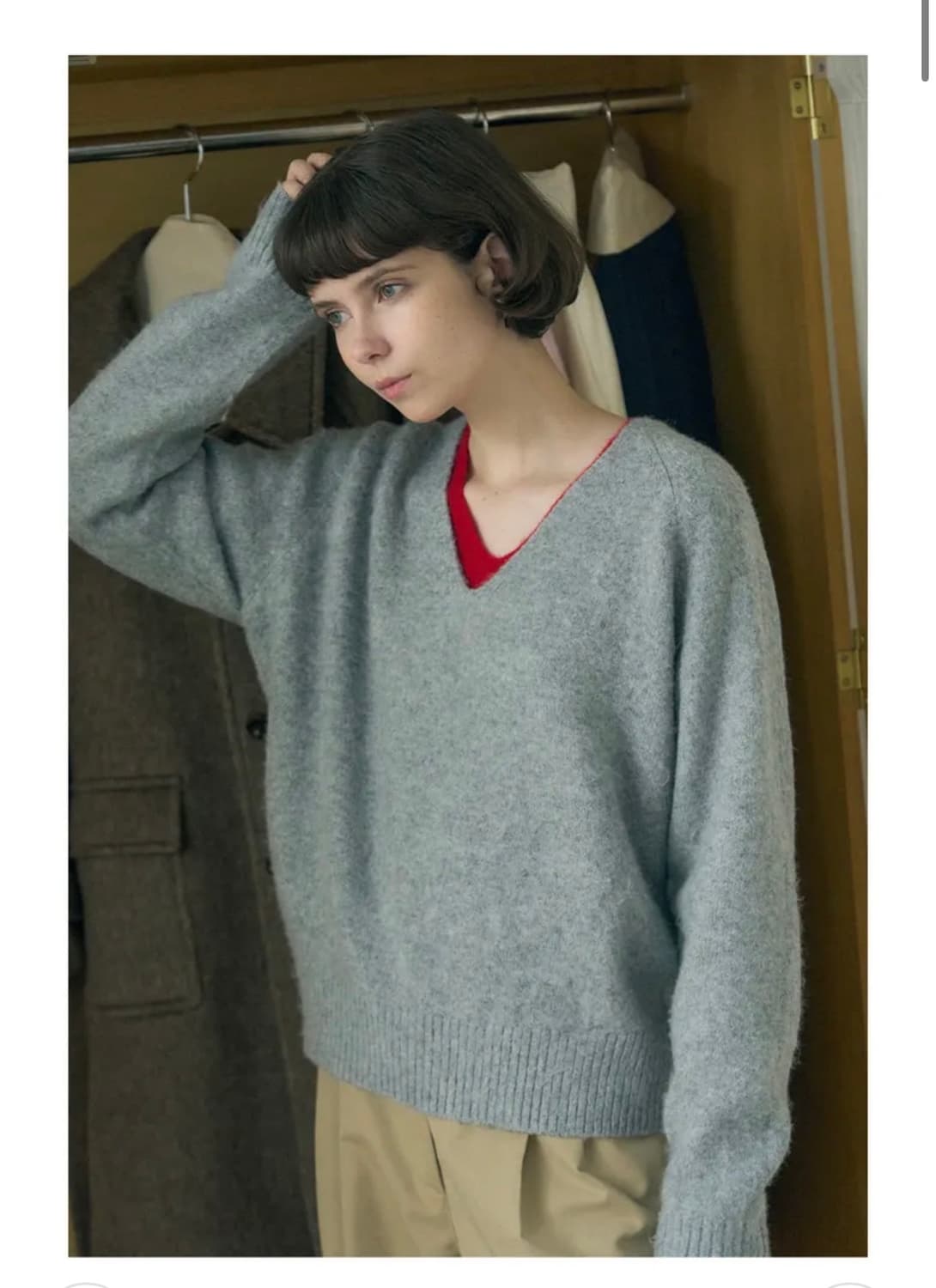 (새상품)(S) 드로우핏 우먼 헤어리 울 브이넥 풀오버 니트 GREY 상품이미지6