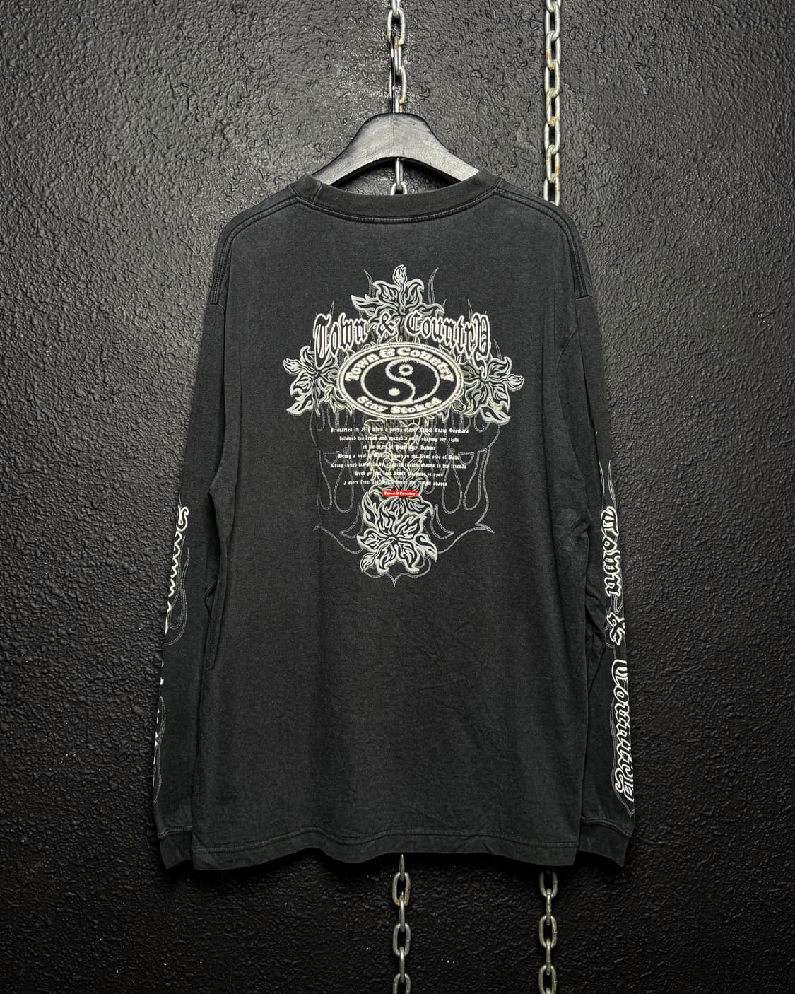 Town & Country – Graphic Long Sleeve 상품이미지5