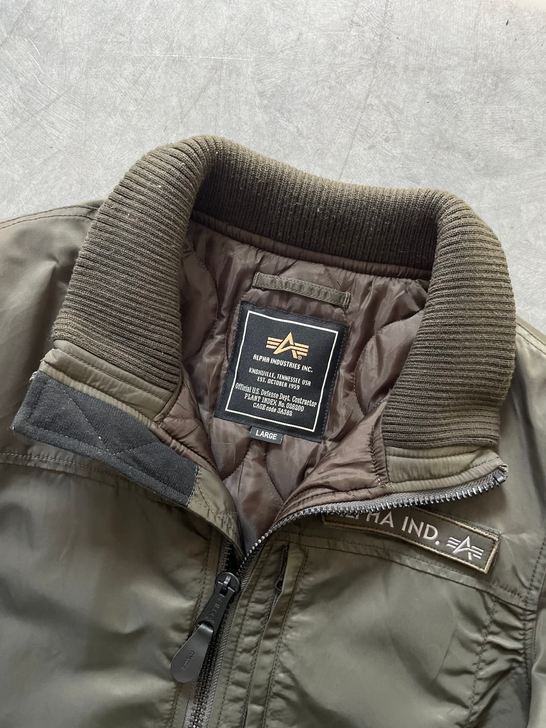 Alpha Industries 알파 인더스트리 카키 봄버 자켓 상품이미지4