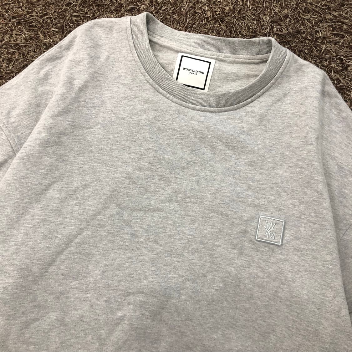 우영미 청자 백로고 맨투맨 스웻셔츠 23FW 상품이미지5