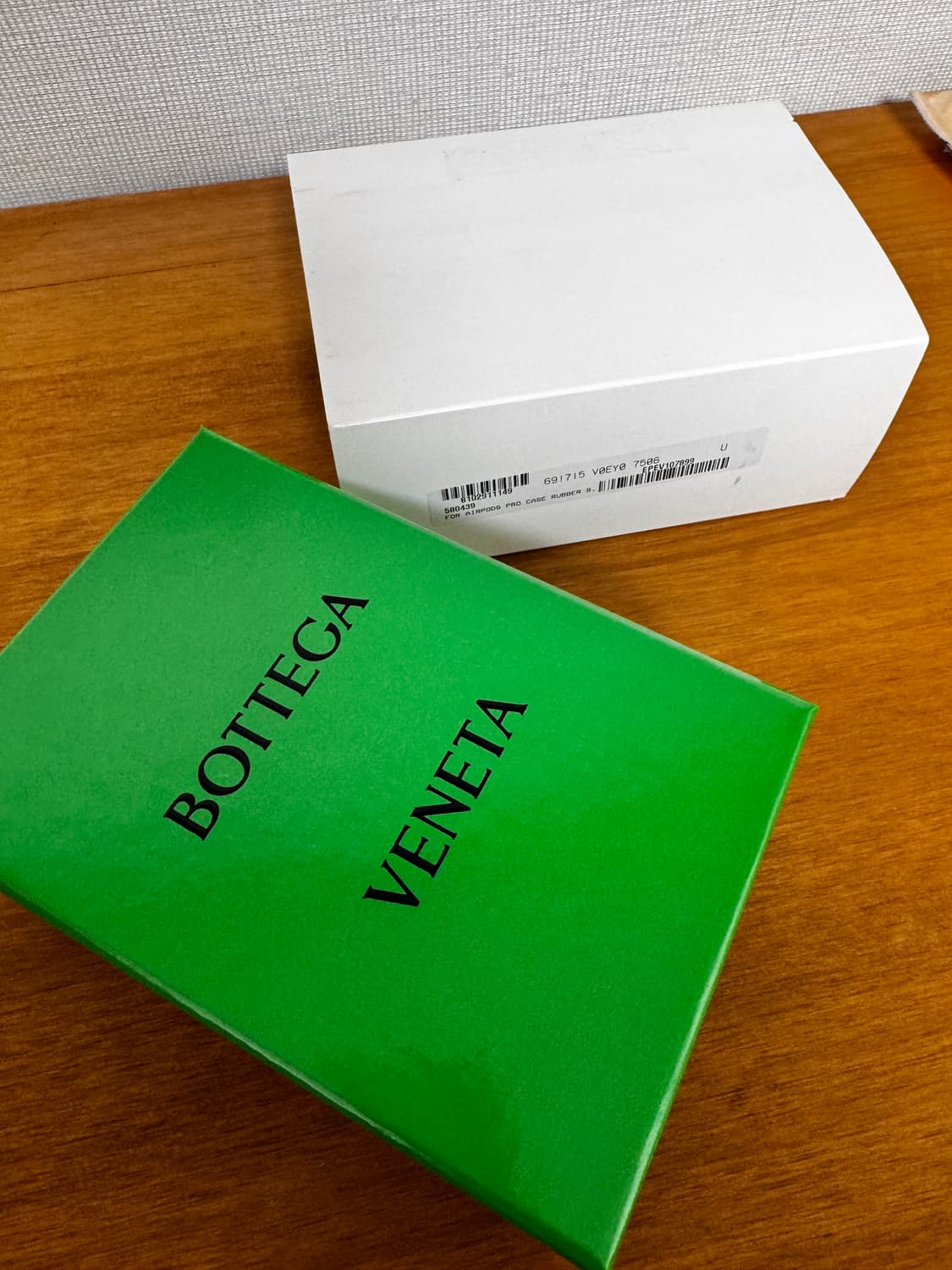 보테가 베네타 에어팟 프로 케이스 오렌지 상품이미지1