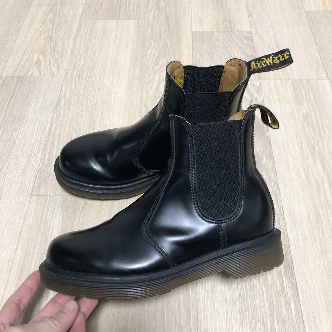 (220) 닥터마틴 Dr.martens 2976 첼시부츠 스무스 블랙 상품이미지1
