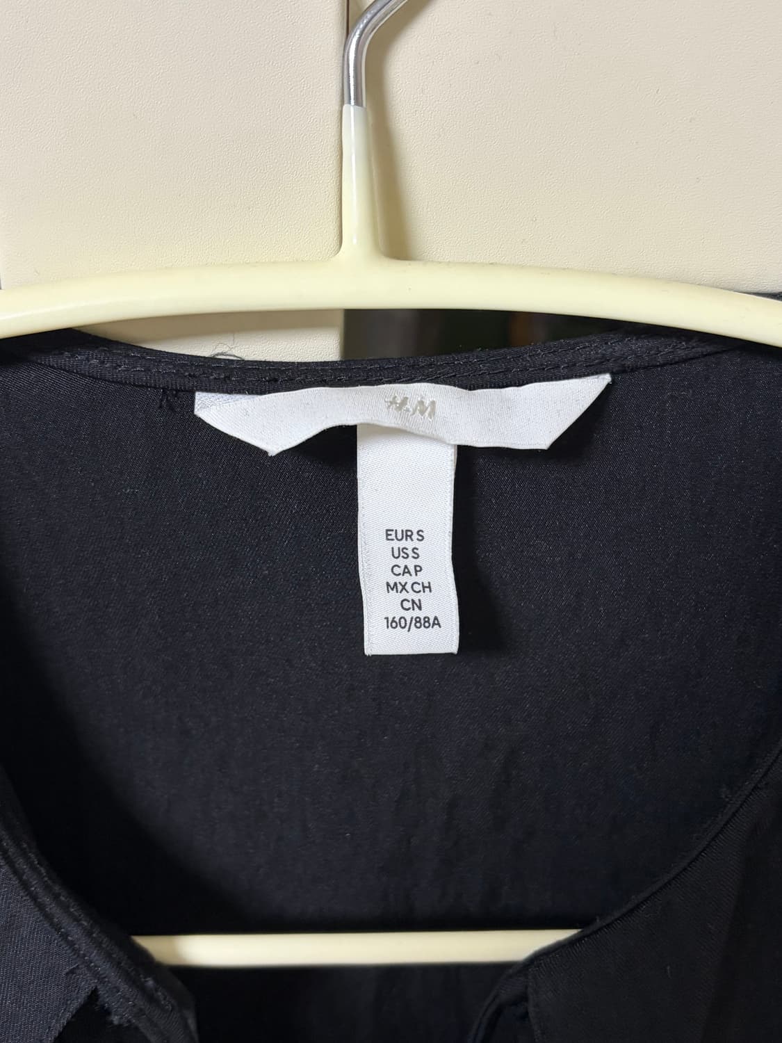 블랙 피터팬 프릴 카라 블라우스 상품이미지4