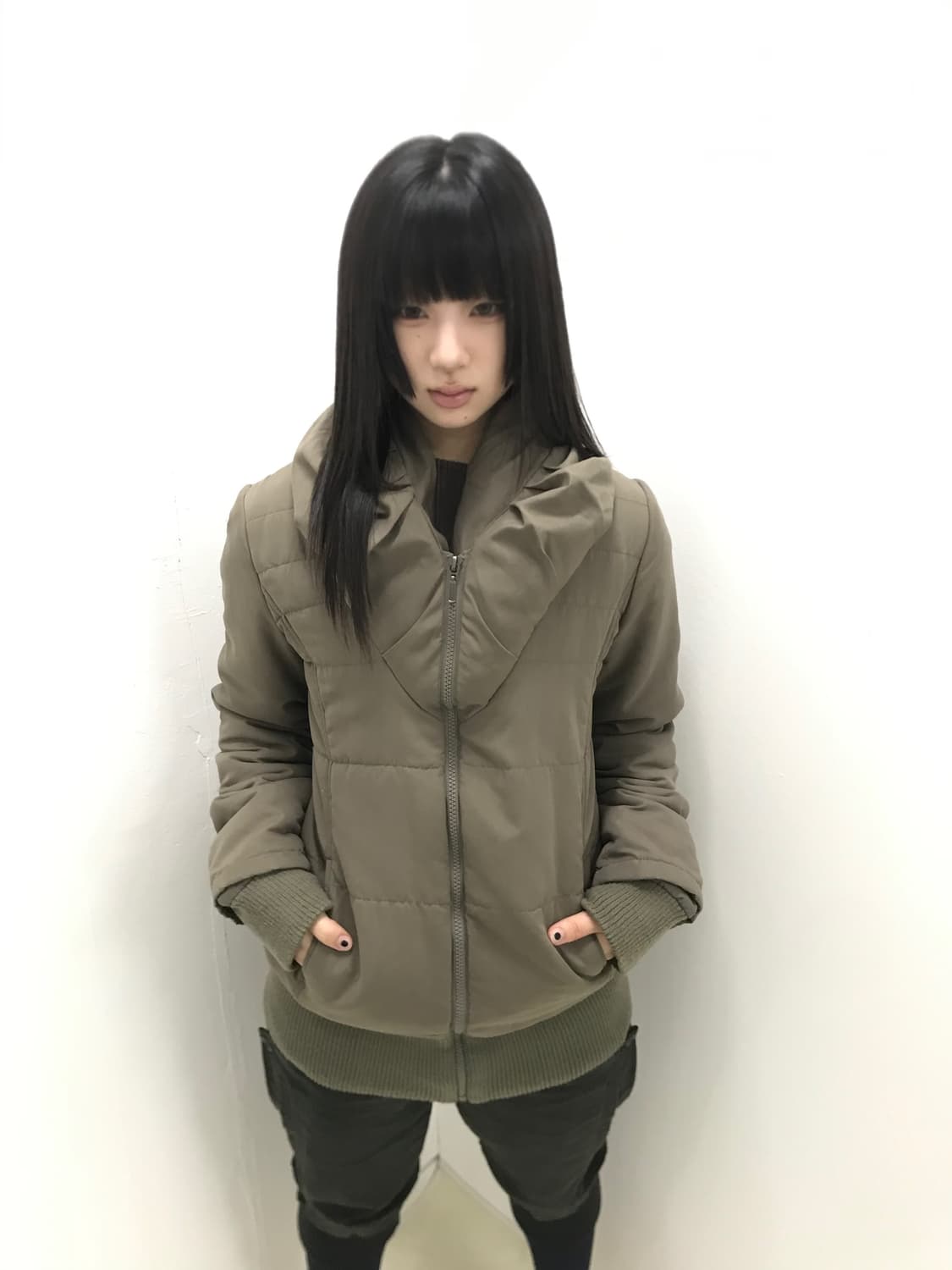 Grayish brown puff neck banded padding 상품이미지5