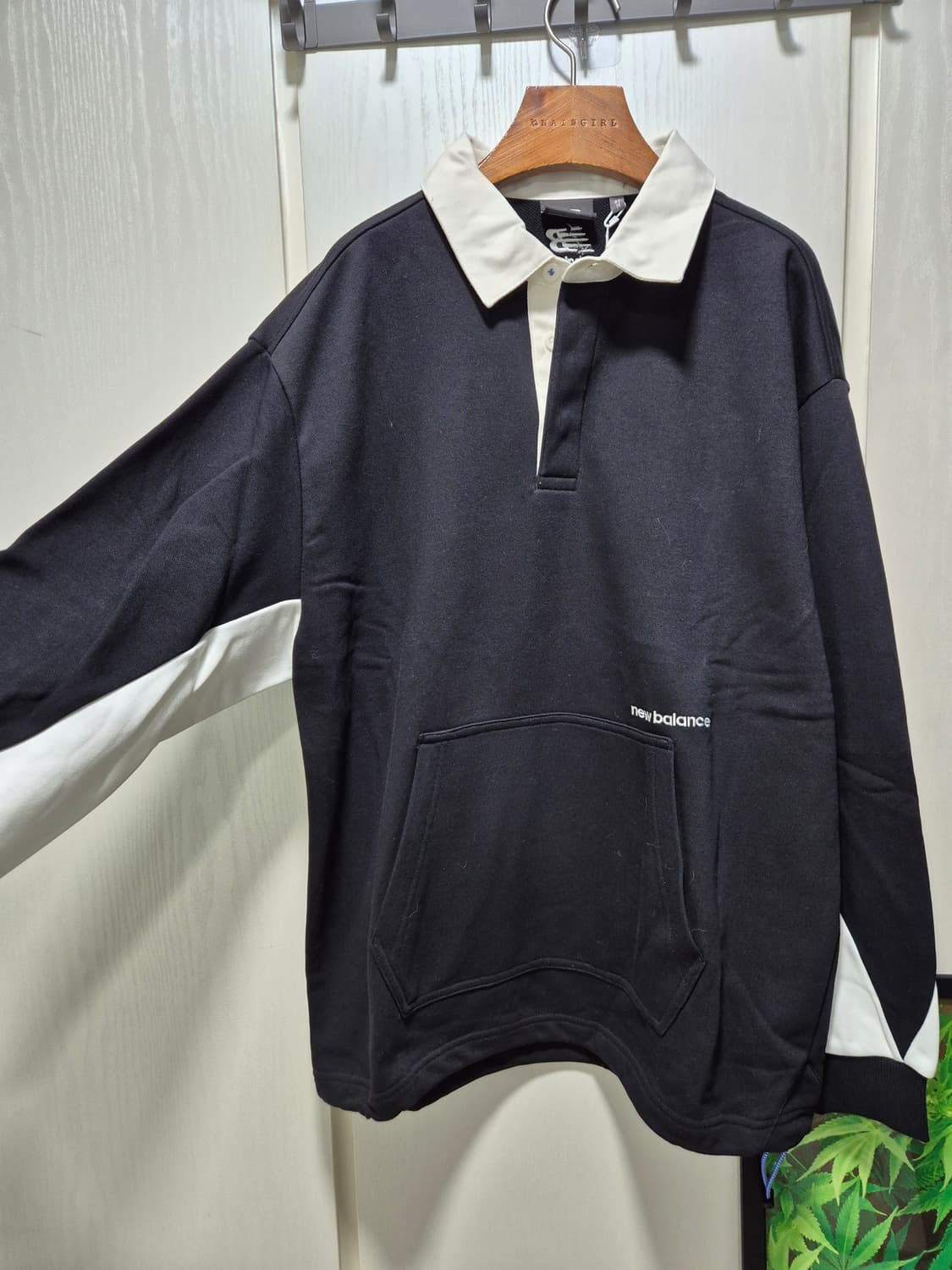 뉴발란스 카라넥 맨투맨 블랙.새상품 상품이미지2