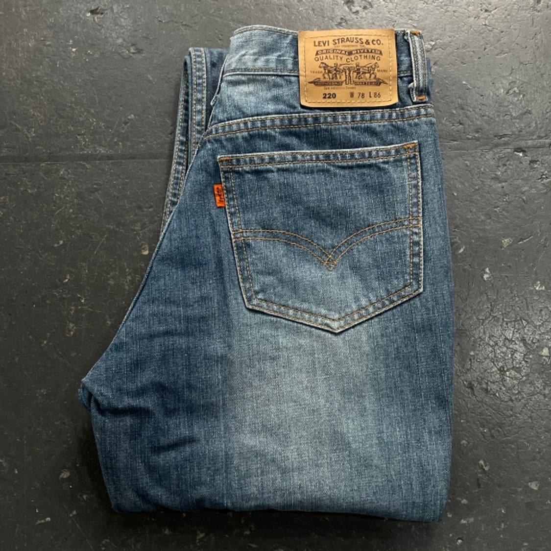 31 리바이스 220 청바지  상품이미지4
