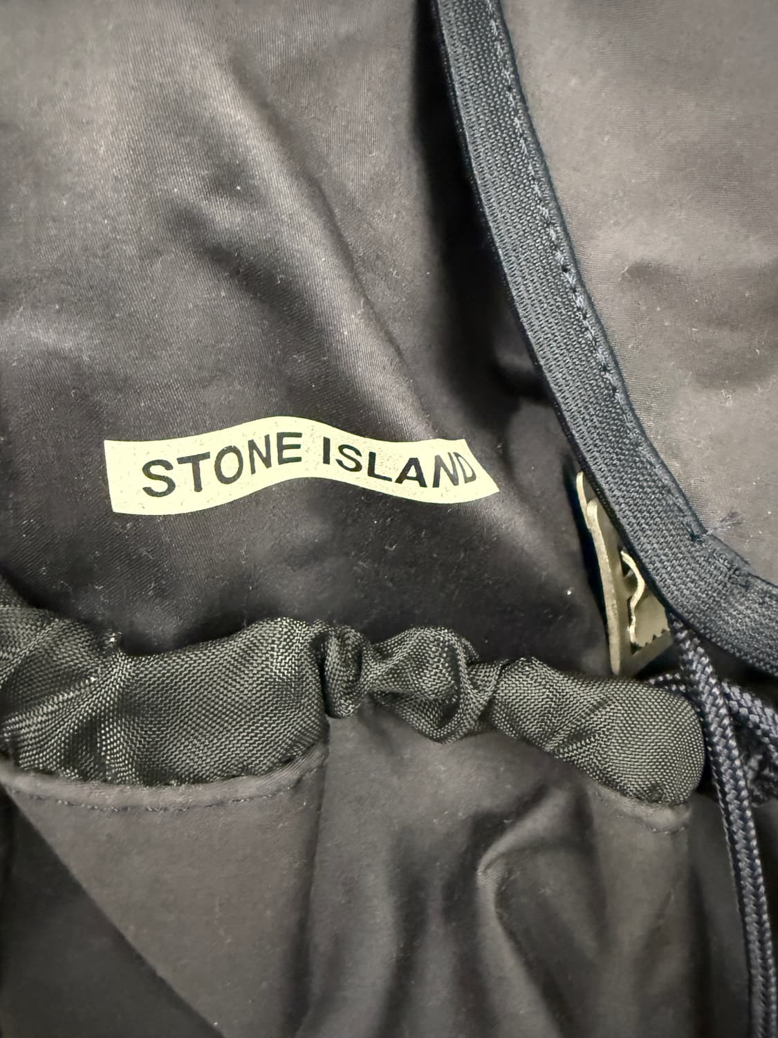 스톤아일랜드 빈티지 아카이브 백팩 블랙 상품이미지3