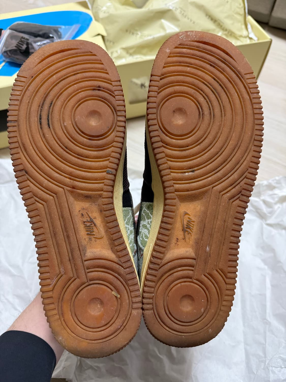 [270] 트래비스스캇 에어포스 캑터스잭 상품이미지6