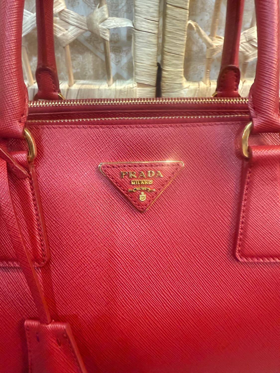 정품 프라다 사피아노 럭스백 팝니다 상품이미지2