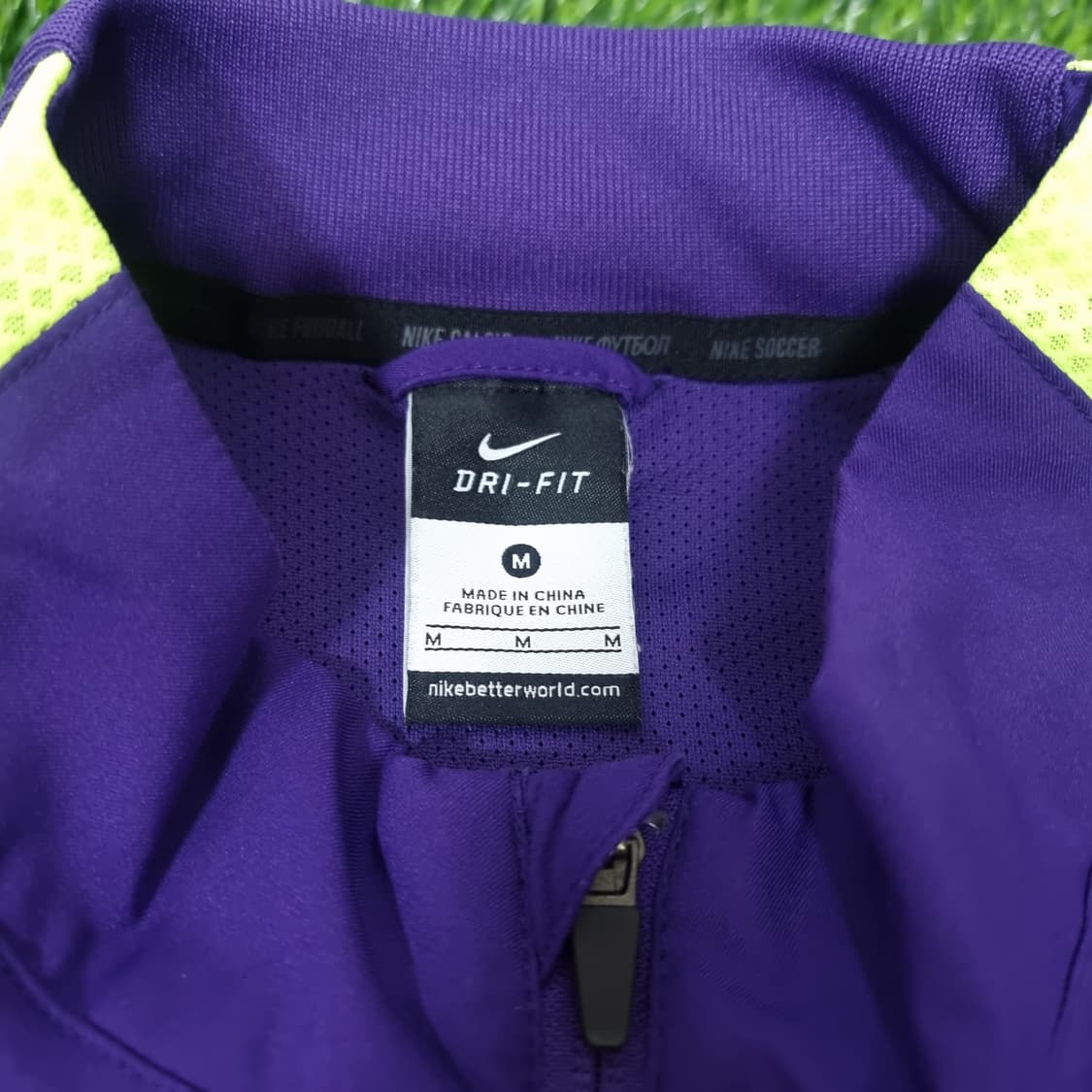 14-15시즌 맨체스터 시티 올드 엠블럼 나이키 바람막이 상품이미지7