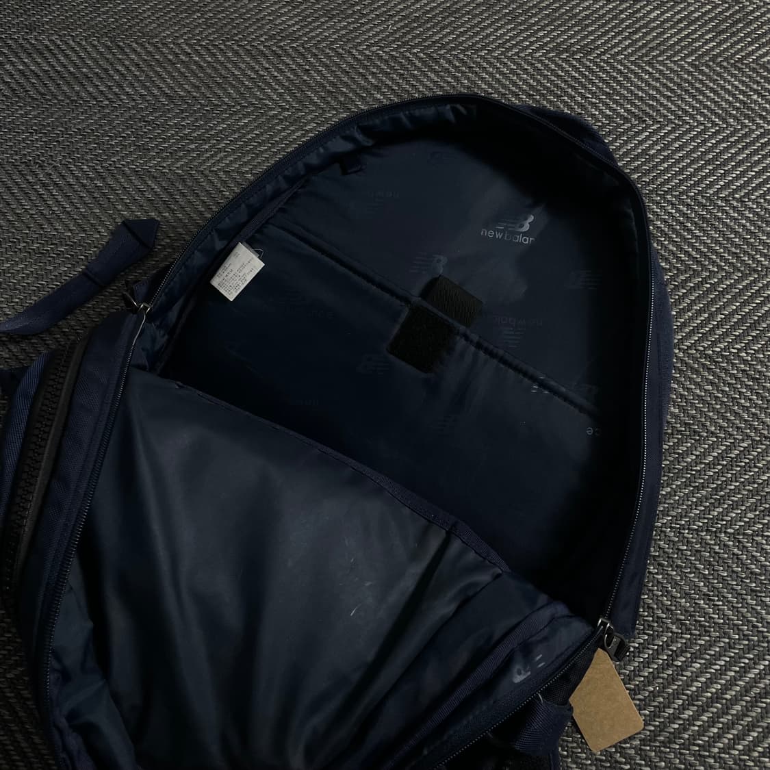 뉴발란스 3D 멀티 백팩 네이비y 4649 상품이미지7