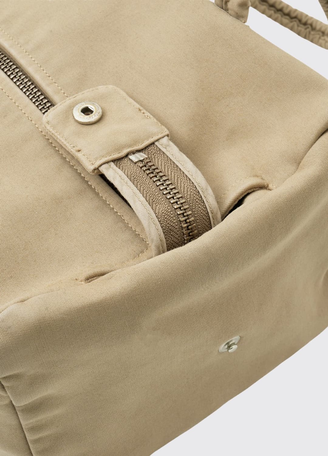 EE 더플백(스몰) 베이지 새상품 팝니다 상품이미지5