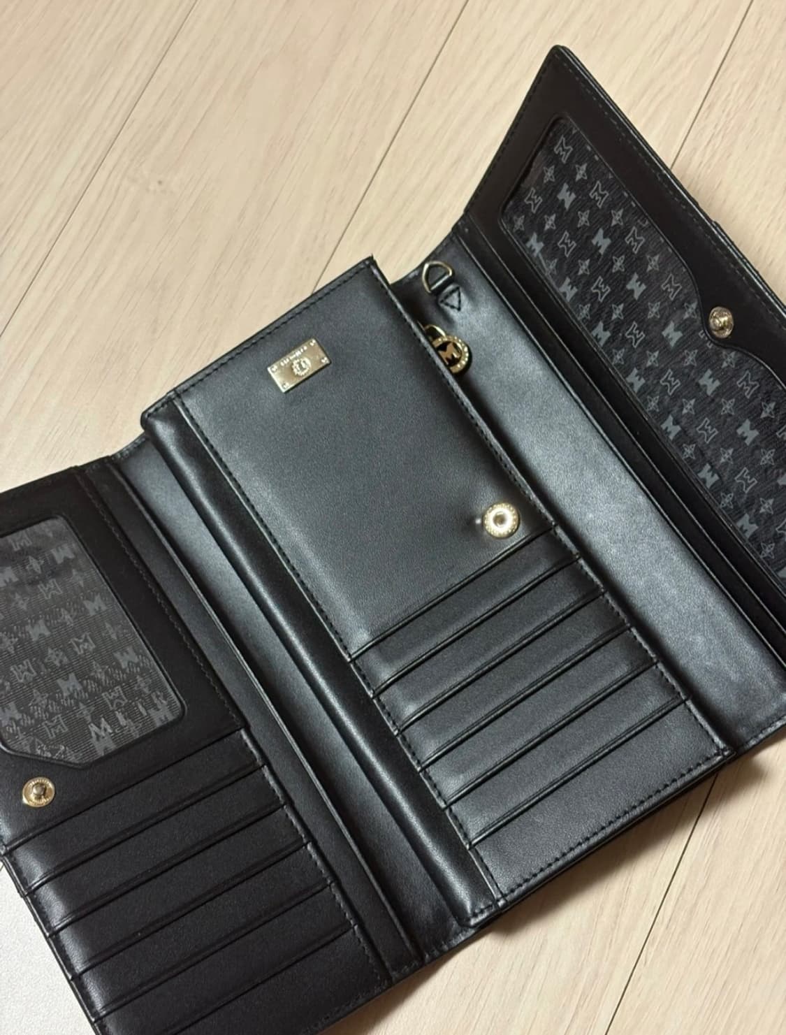 메트로 시티 여성 장지갑 상품이미지2